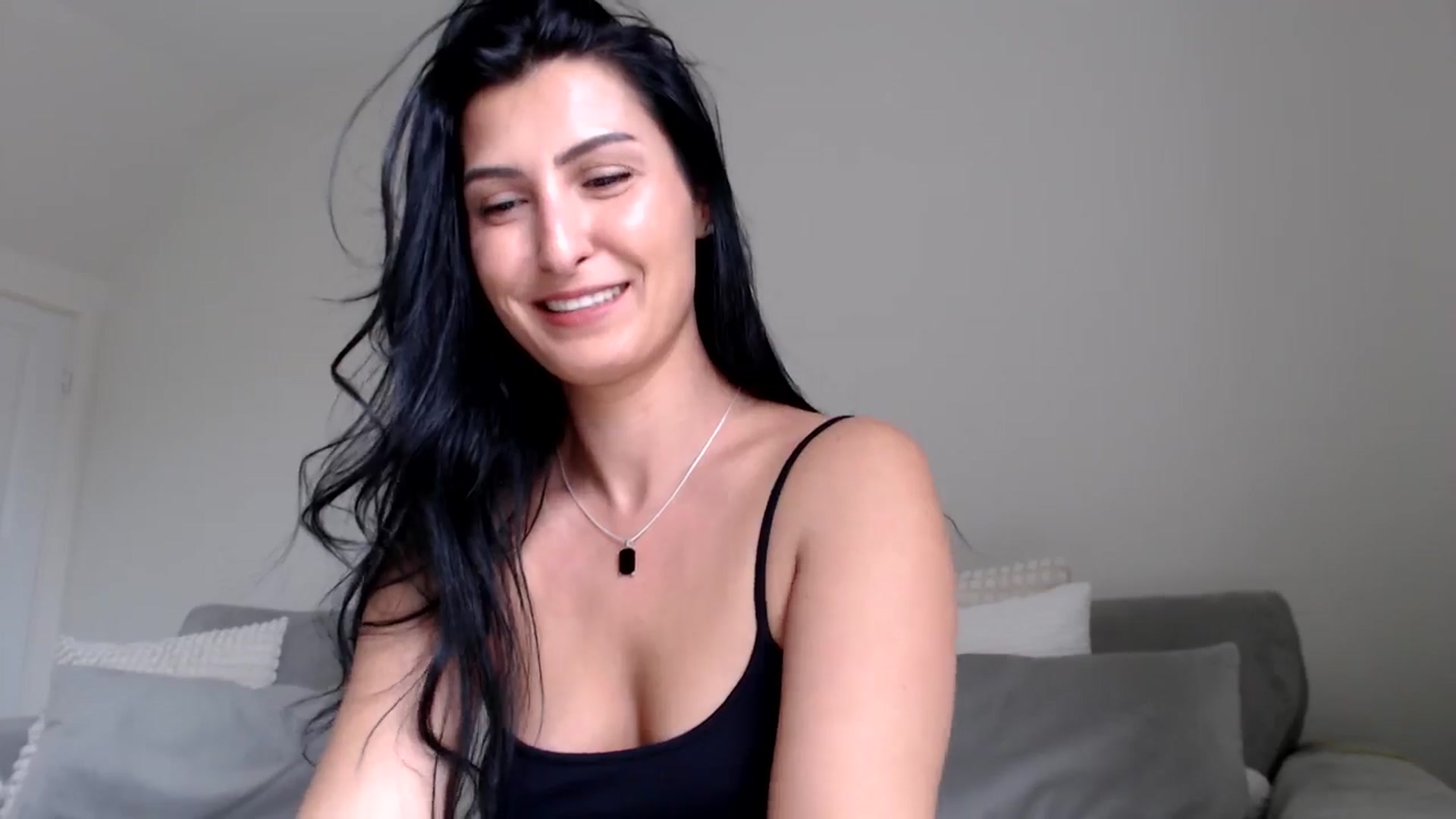 Gallery image thumbnail from LeaIson's myfreecams stream on, 05/22/2024, 14:02 image 4 of 20