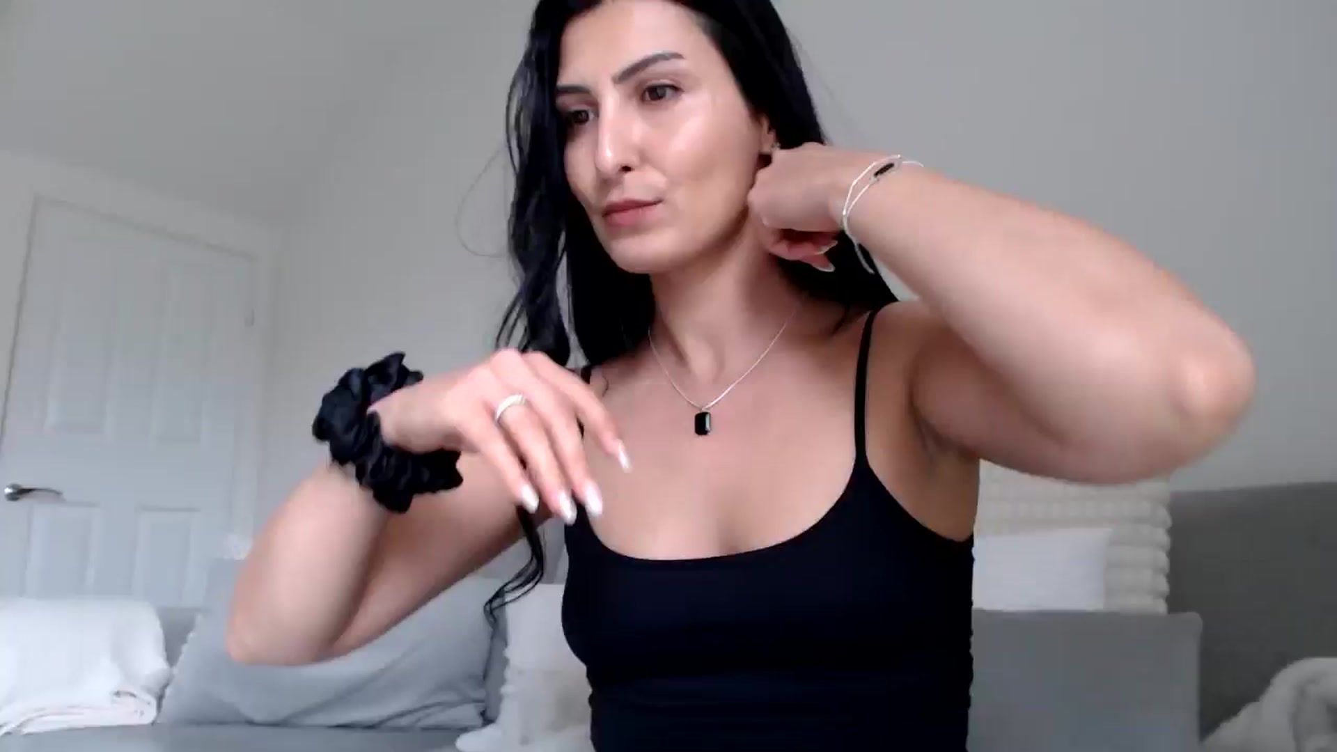 Gallery image thumbnail from LeaIson's myfreecams stream on, 05/22/2024, 14:02 image 1 of 20