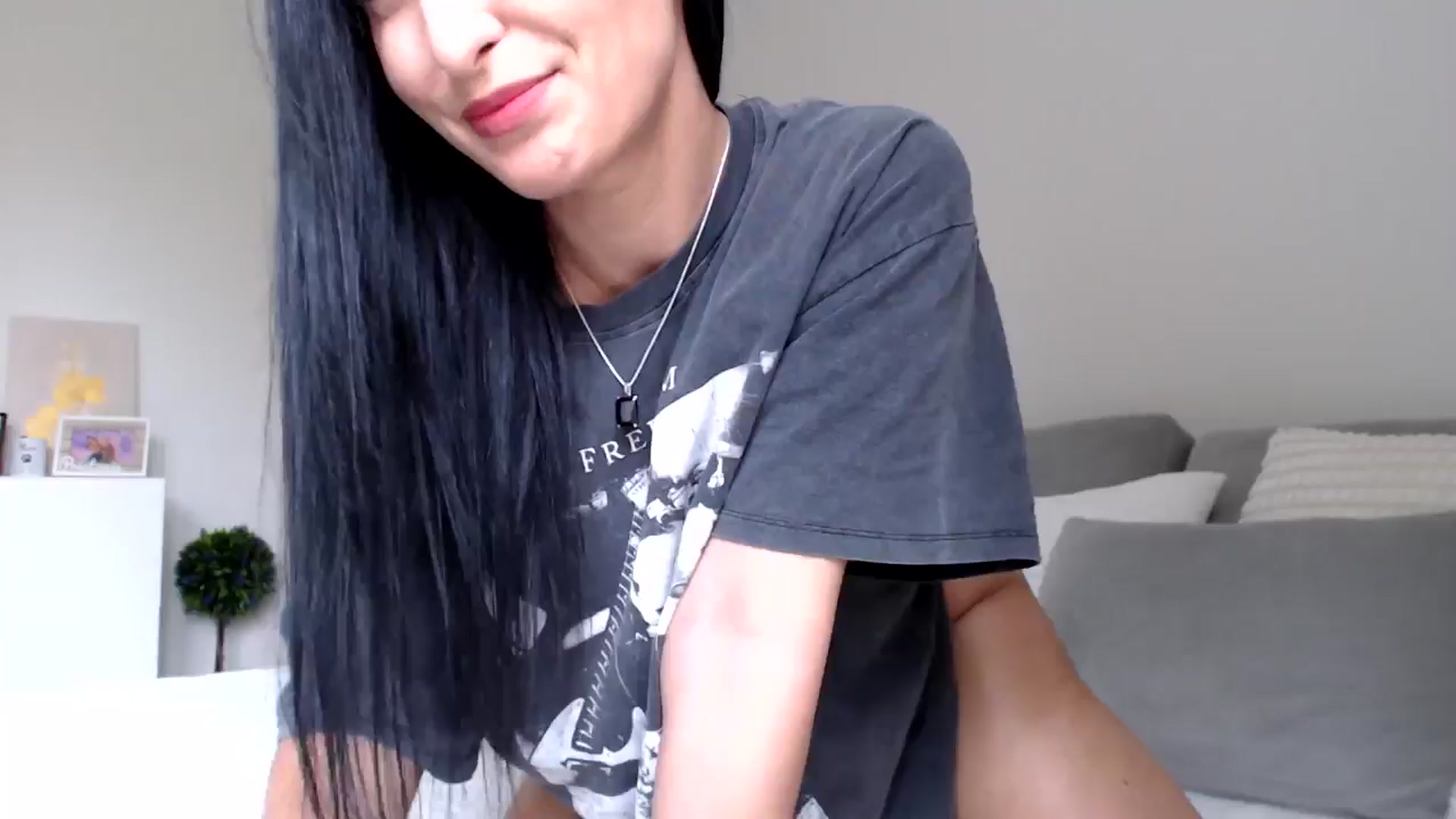 Gallery image thumbnail from LeaIson's myfreecams stream on, 05/24/2024, 09:10 image 8 of 20