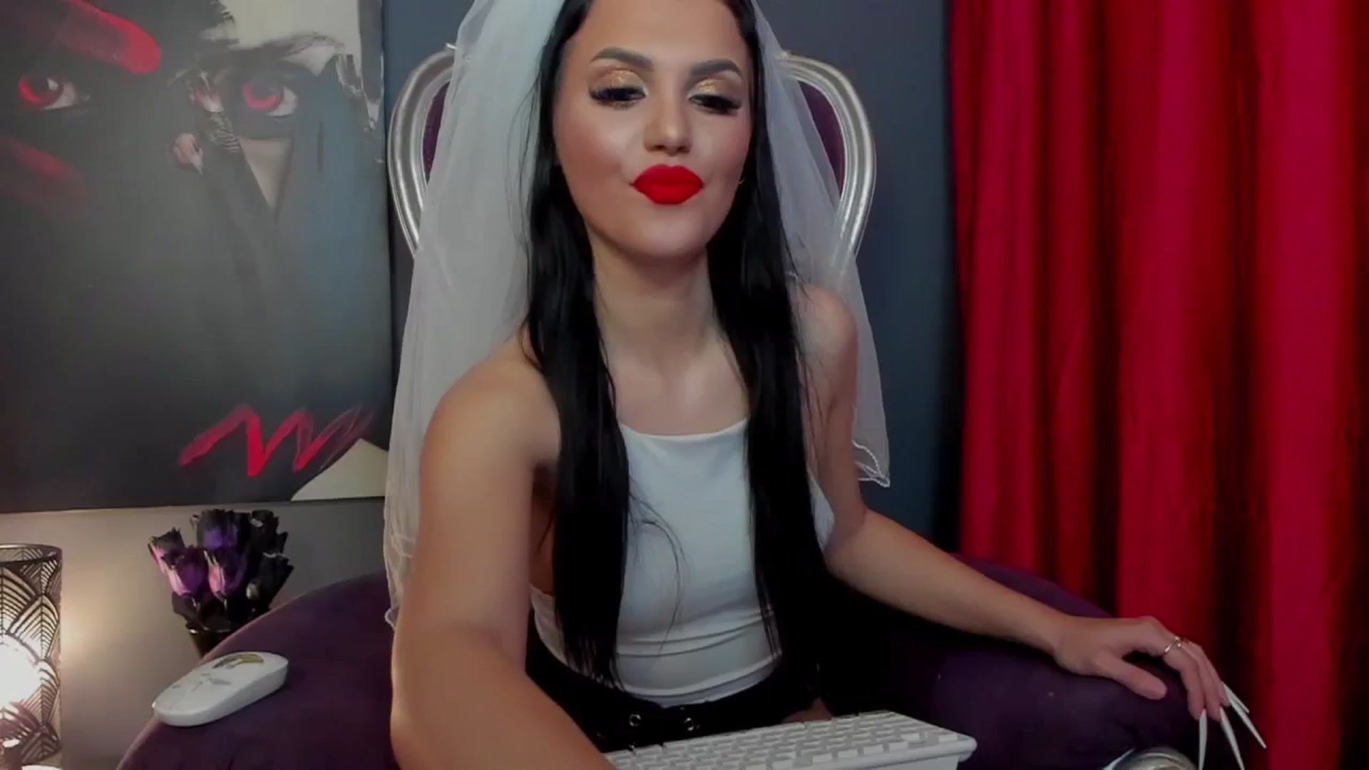 Gallery image thumbnail from LeaNoire's myfreecams stream on, 05/20/2025, 01:03 image 9 of 20