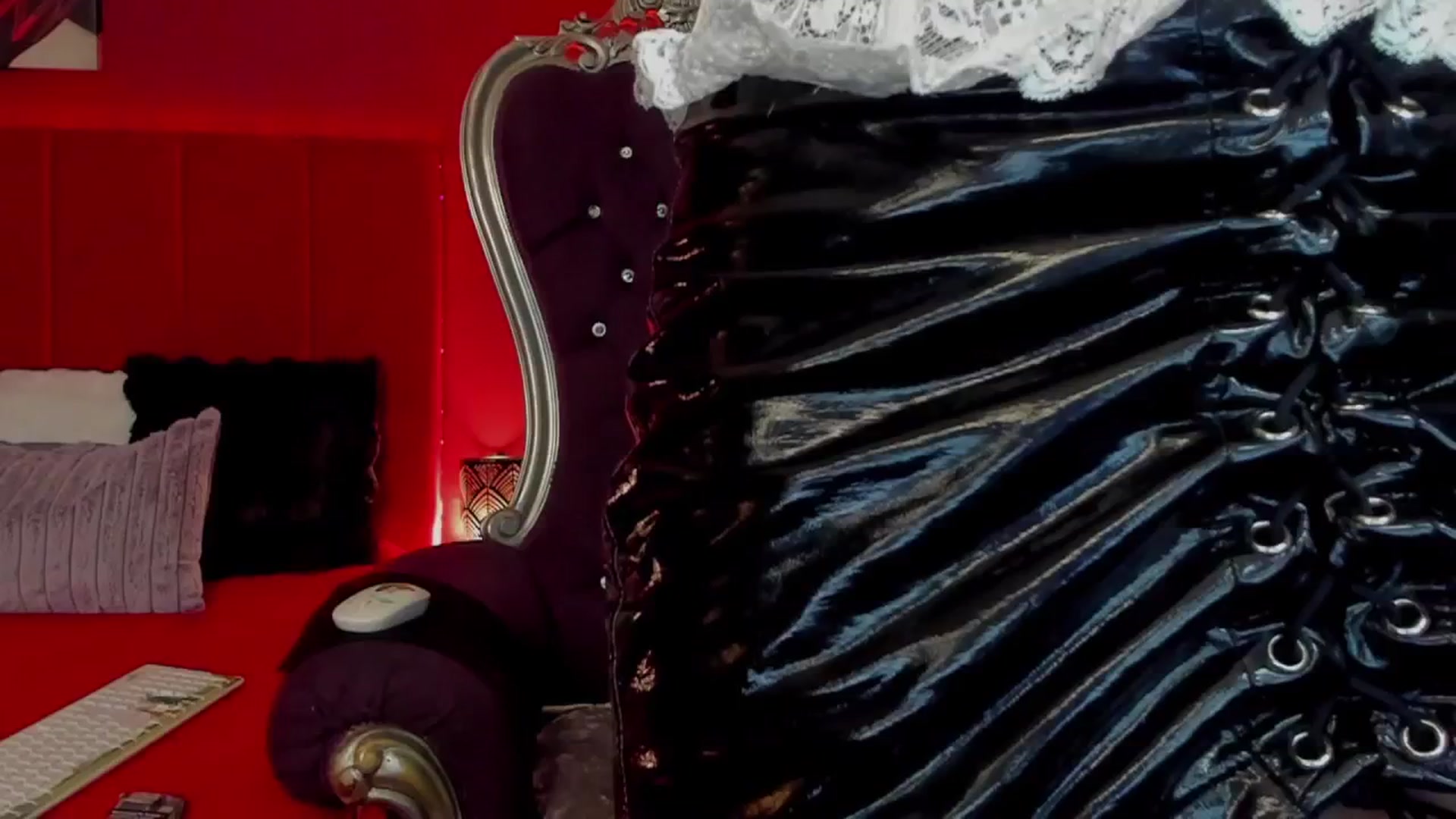 Gallery image thumbnail from LeaNoire's myfreecams stream on, 06/24/2025, 01:38 image 17 of 20
