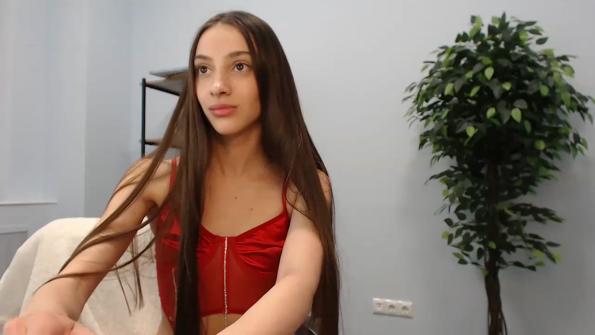 Gallery image thumbnail from Lea_Lexis's myfreecams stream on, 11/25/2022, 17:44 image 12 of 20