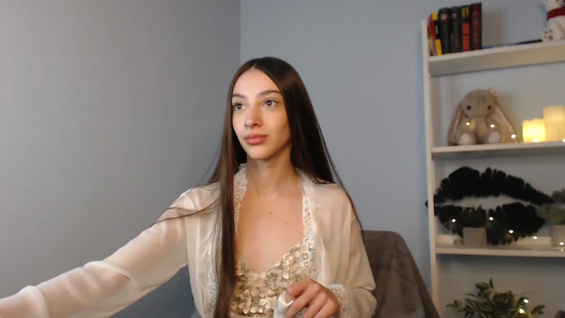 Gallery image thumbnail from Lea_Lexis's myfreecams stream on, 12/04/2022, 14:08 image 5 of 20