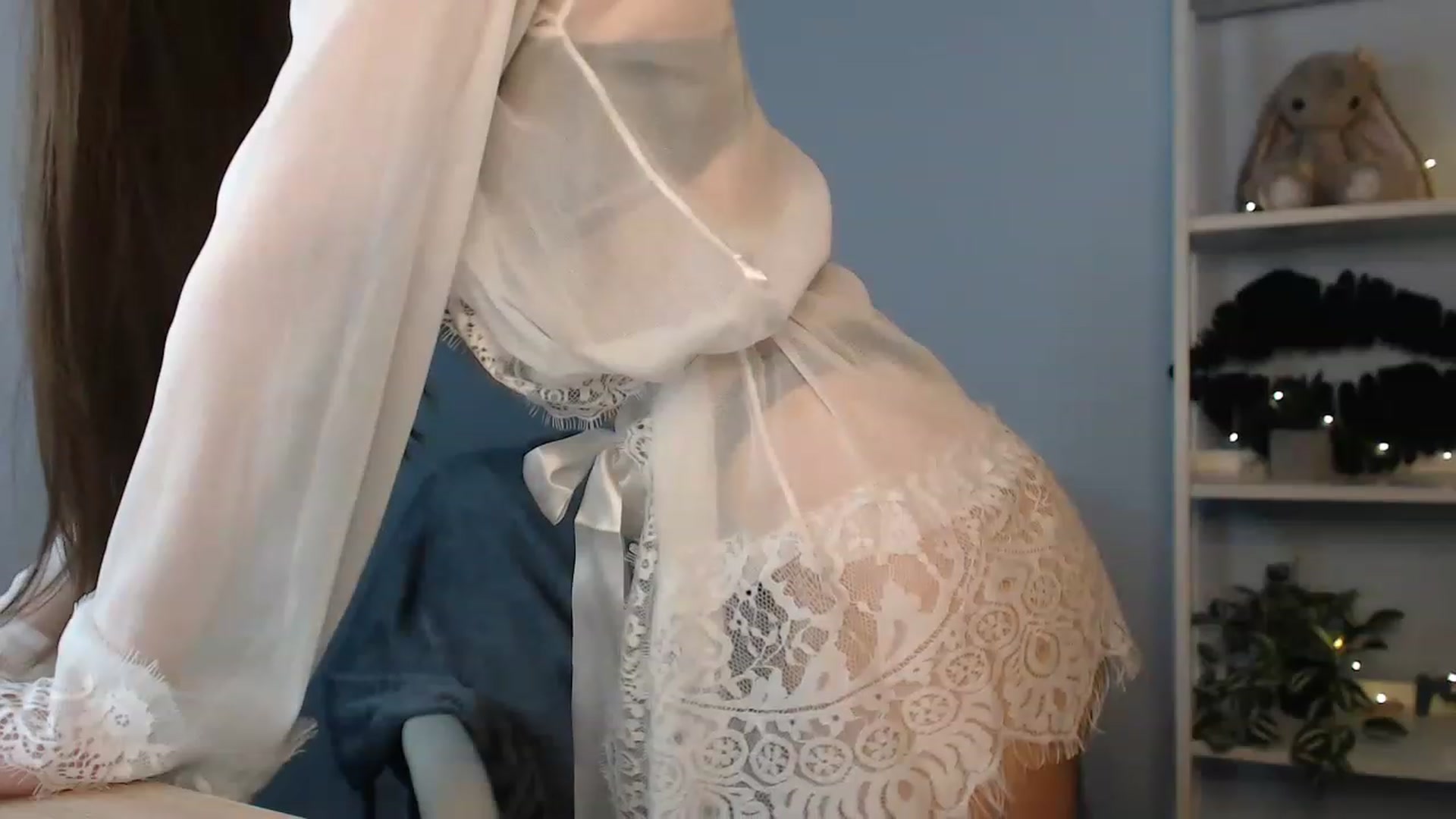 Gallery image thumbnail from Lea_Lexis's myfreecams stream on, 12/06/2022, 14:01 image 12 of 20