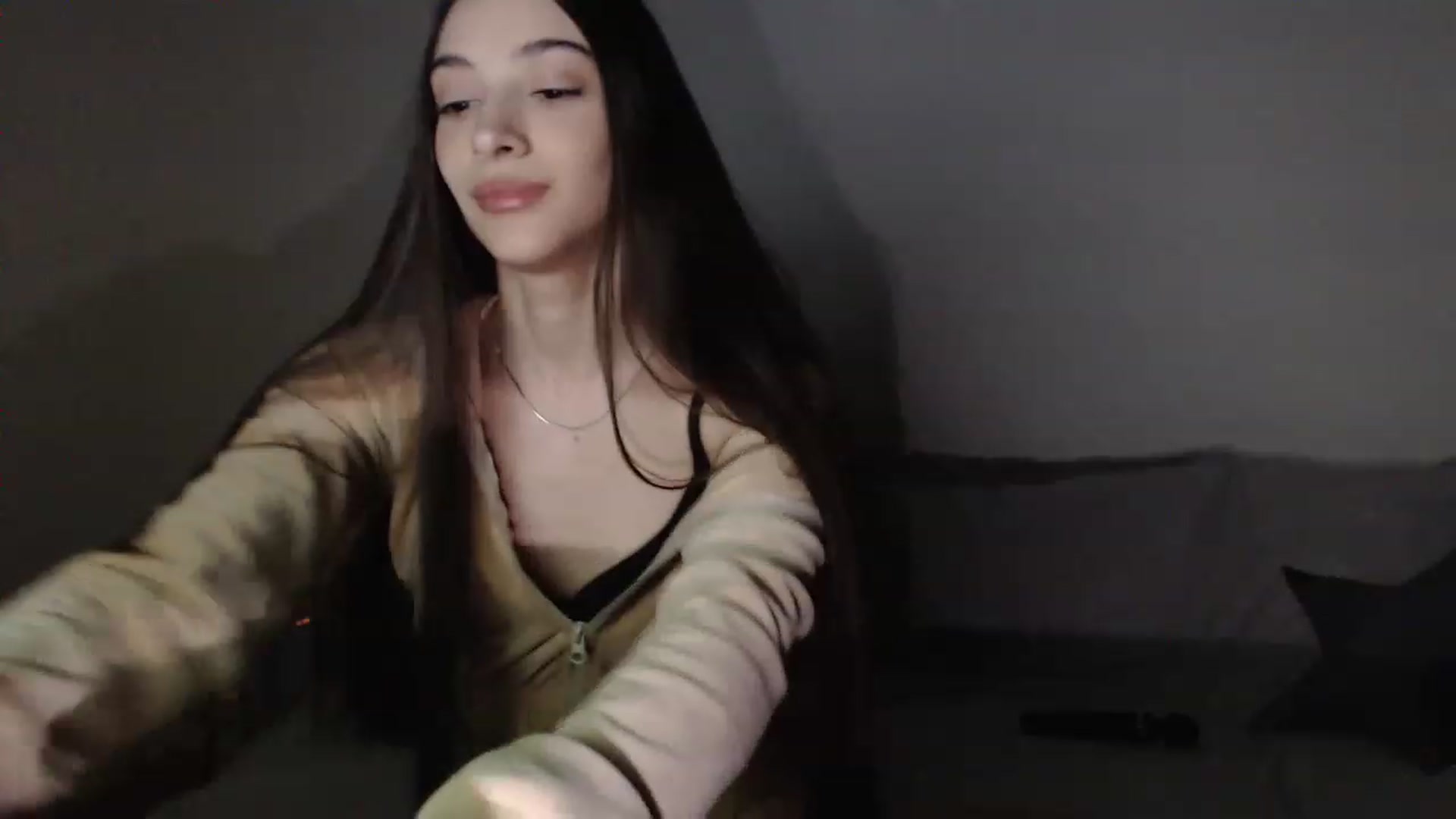 Gallery image thumbnail from Lea_Lexis's myfreecams stream on, 02/10/2023, 15:00 image 4 of 20