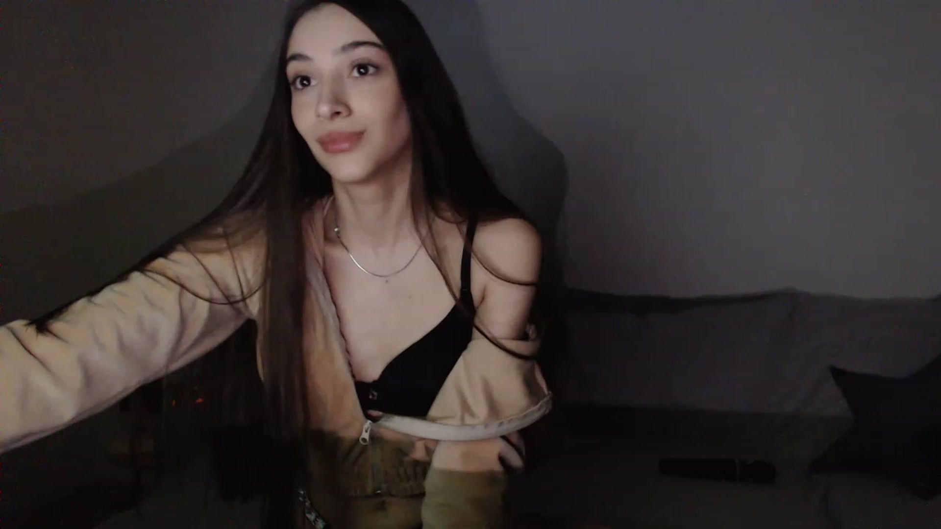 Gallery image thumbnail from Lea_Lexis's myfreecams stream on, 02/10/2023, 15:00 image 3 of 20