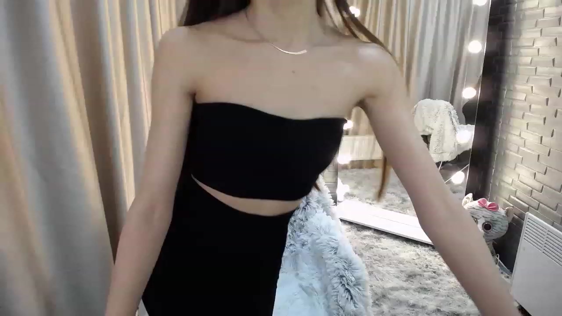 Gallery image thumbnail from Lea_Lexis's myfreecams stream on, 02/17/2023, 14:48 image 8 of 20