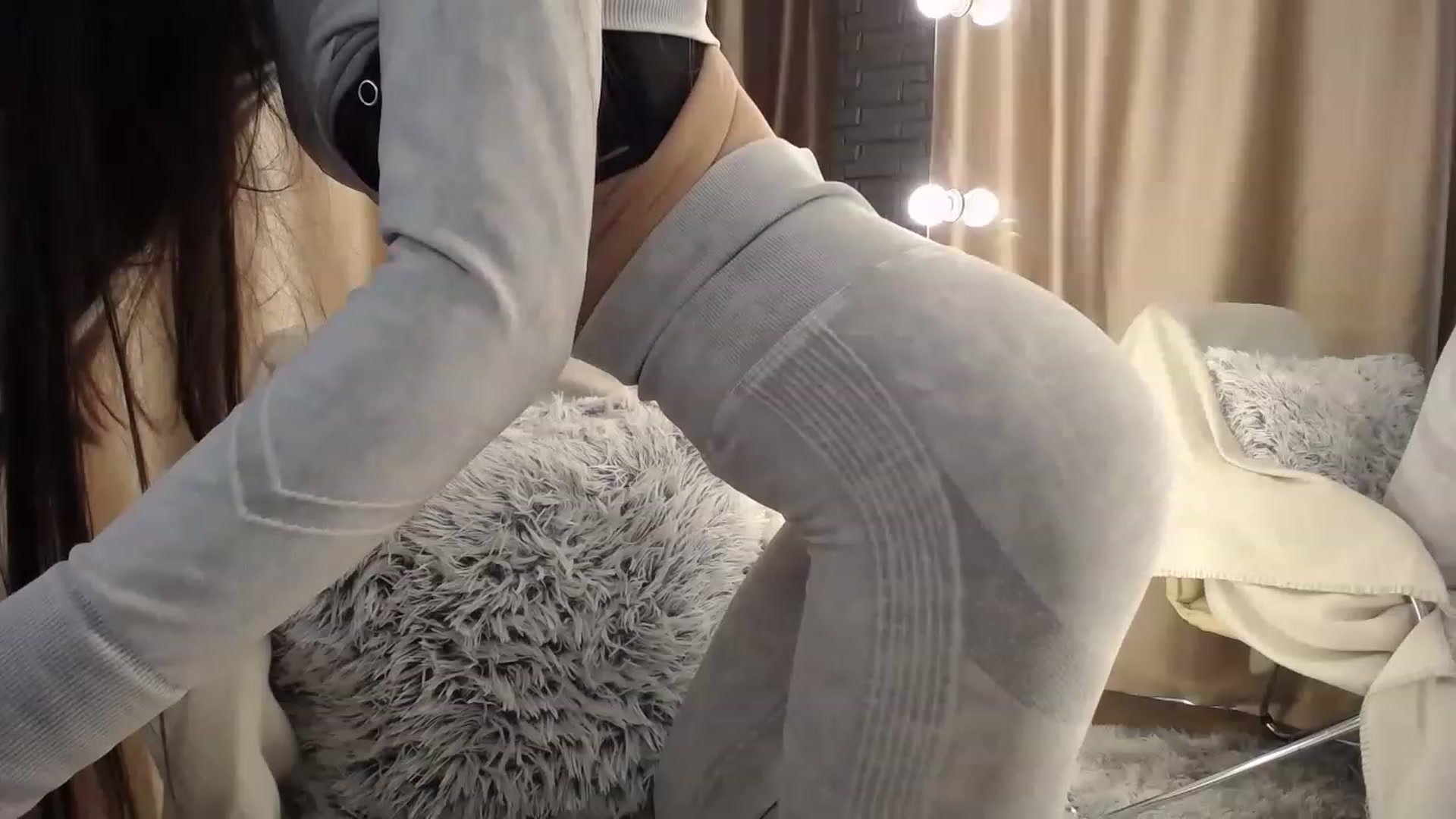 Gallery image thumbnail from Lea_Lexis's myfreecams stream on, 04/18/2023, 08:42 image 13 of 20