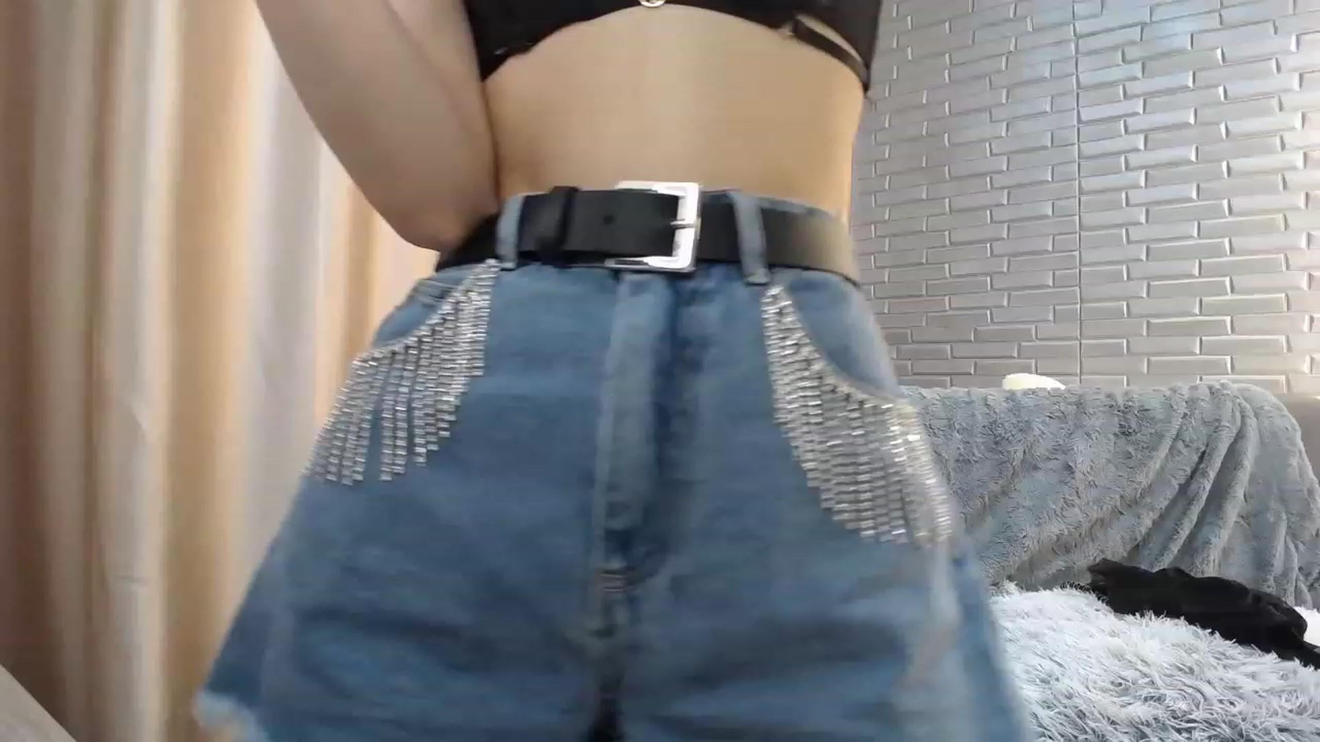 Gallery image thumbnail from Lea_Lexis's myfreecams stream on, 06/30/2023, 12:42 image 12 of 20