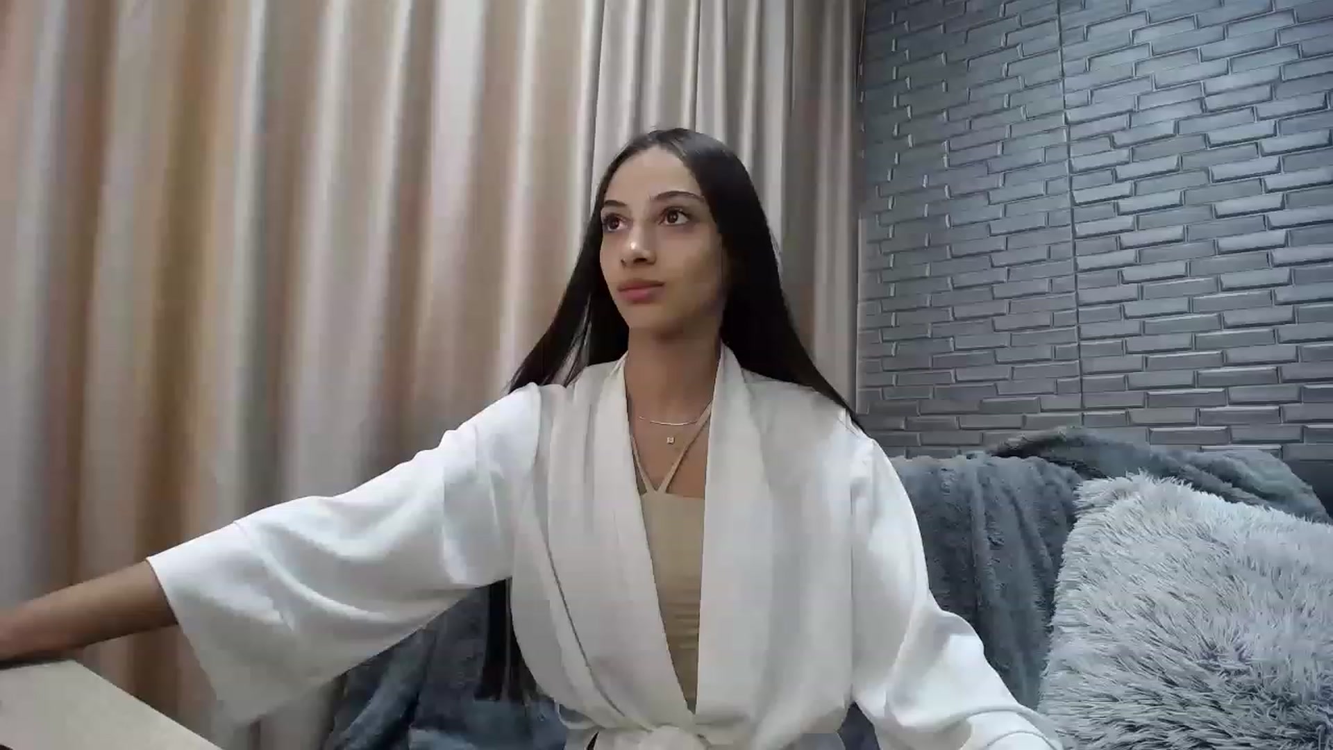 Gallery image thumbnail from Lea_Lexis's myfreecams stream on, 07/31/2023, 12:04 image 1 of 20