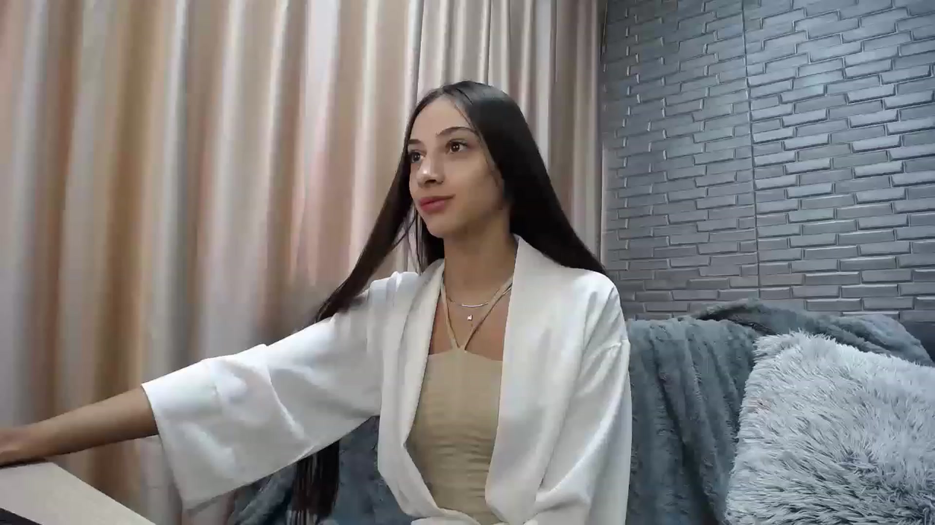 Gallery image thumbnail from Lea_Lexis's myfreecams stream on, 07/31/2023, 12:04 image 15 of 20