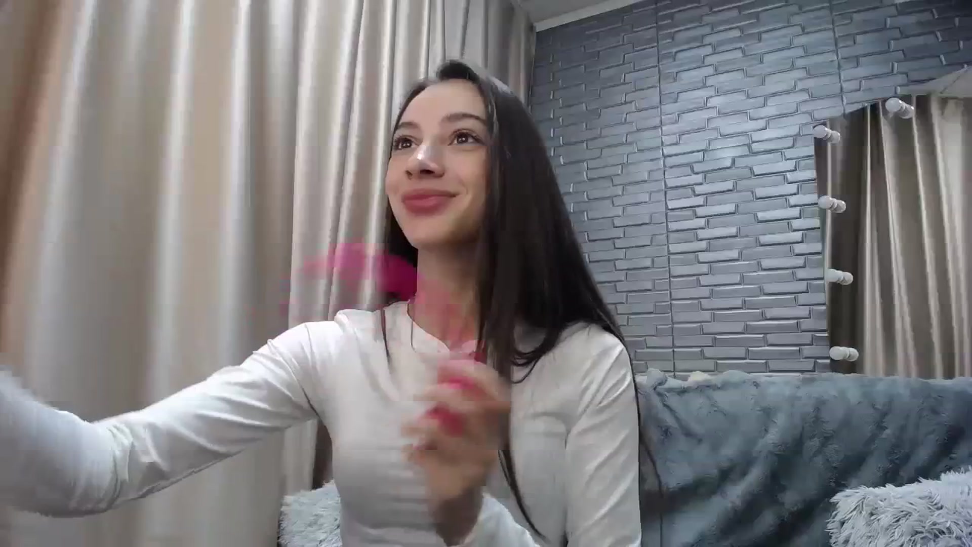Gallery image thumbnail from Lea_Lexis's myfreecams stream on, 11/26/2023, 11:44 image 9 of 20