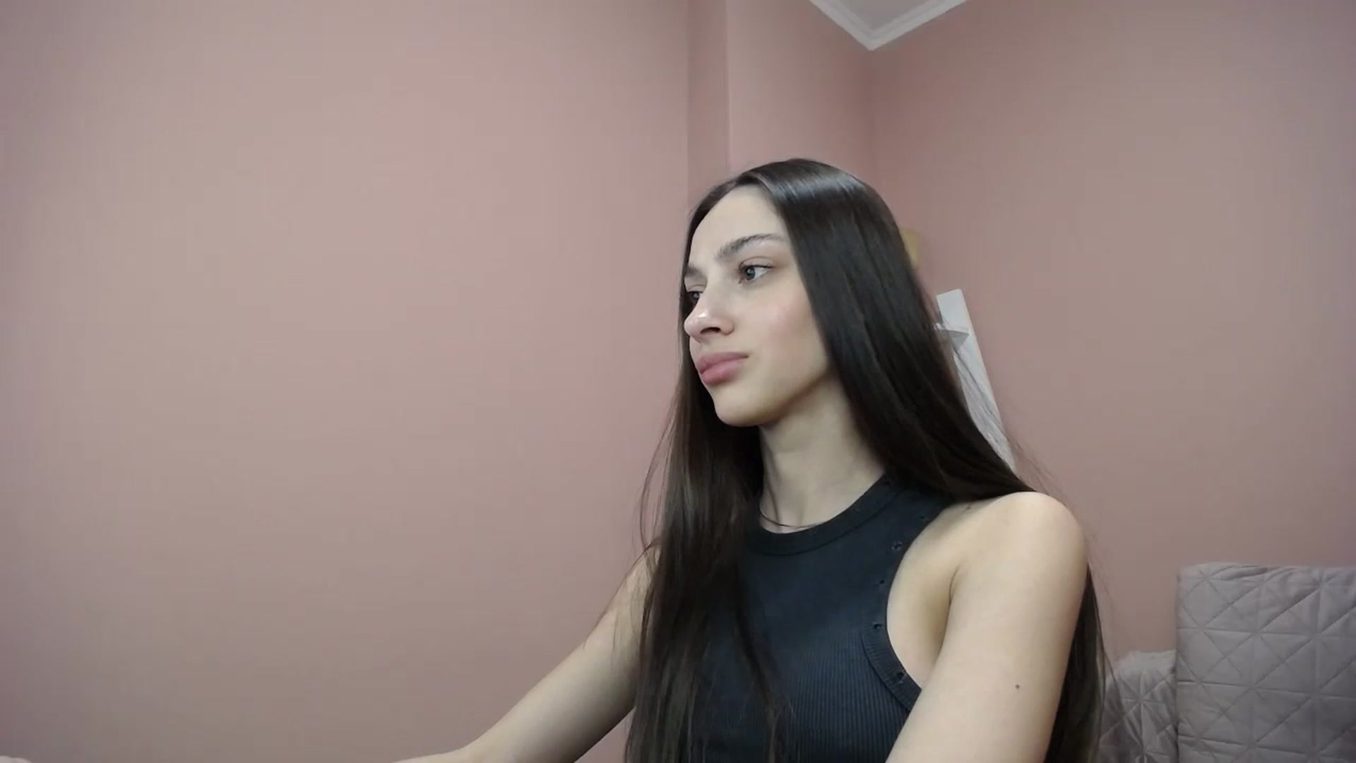 Gallery image thumbnail from Lea_Lexis's myfreecams stream on, 01/12/2024, 10:49 image 8 of 20