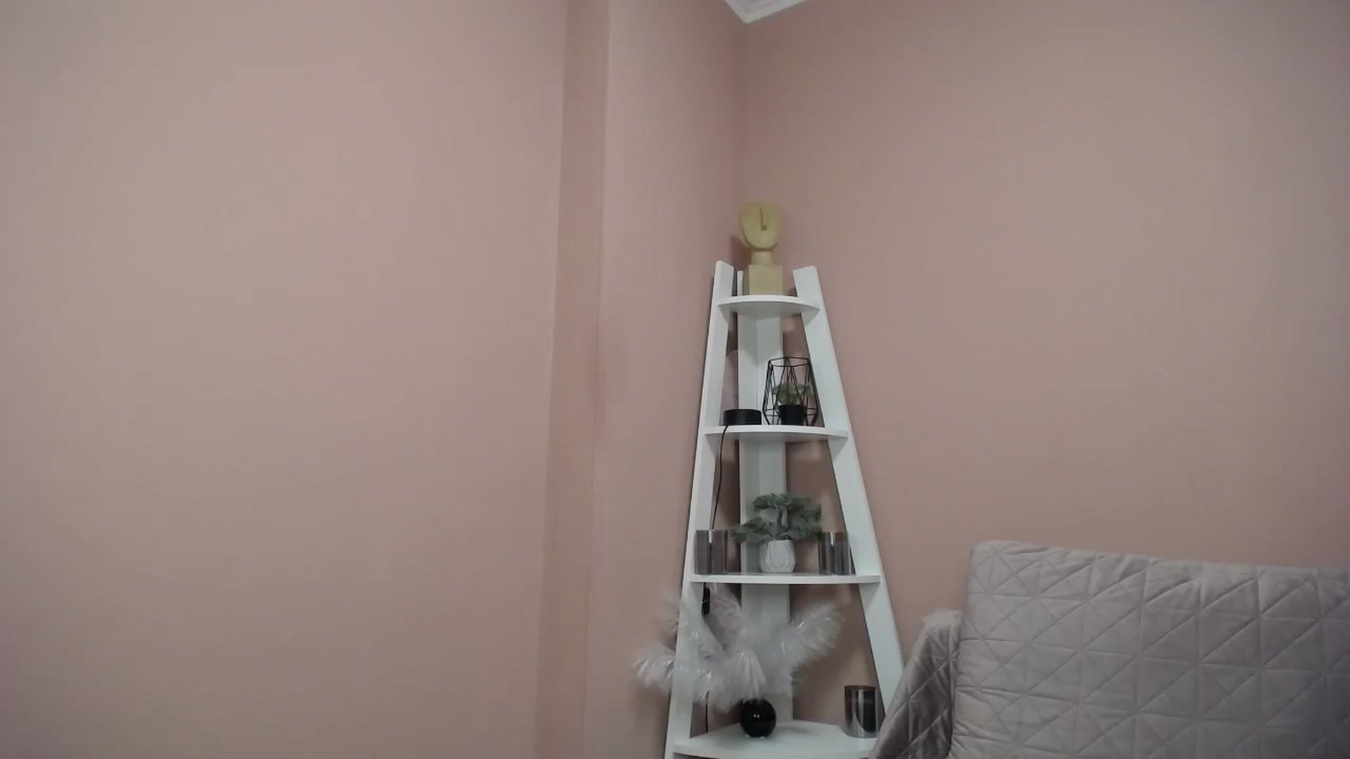 Gallery image thumbnail from Lea_Lexis's myfreecams stream on, 01/15/2024, 11:37 image 19 of 20