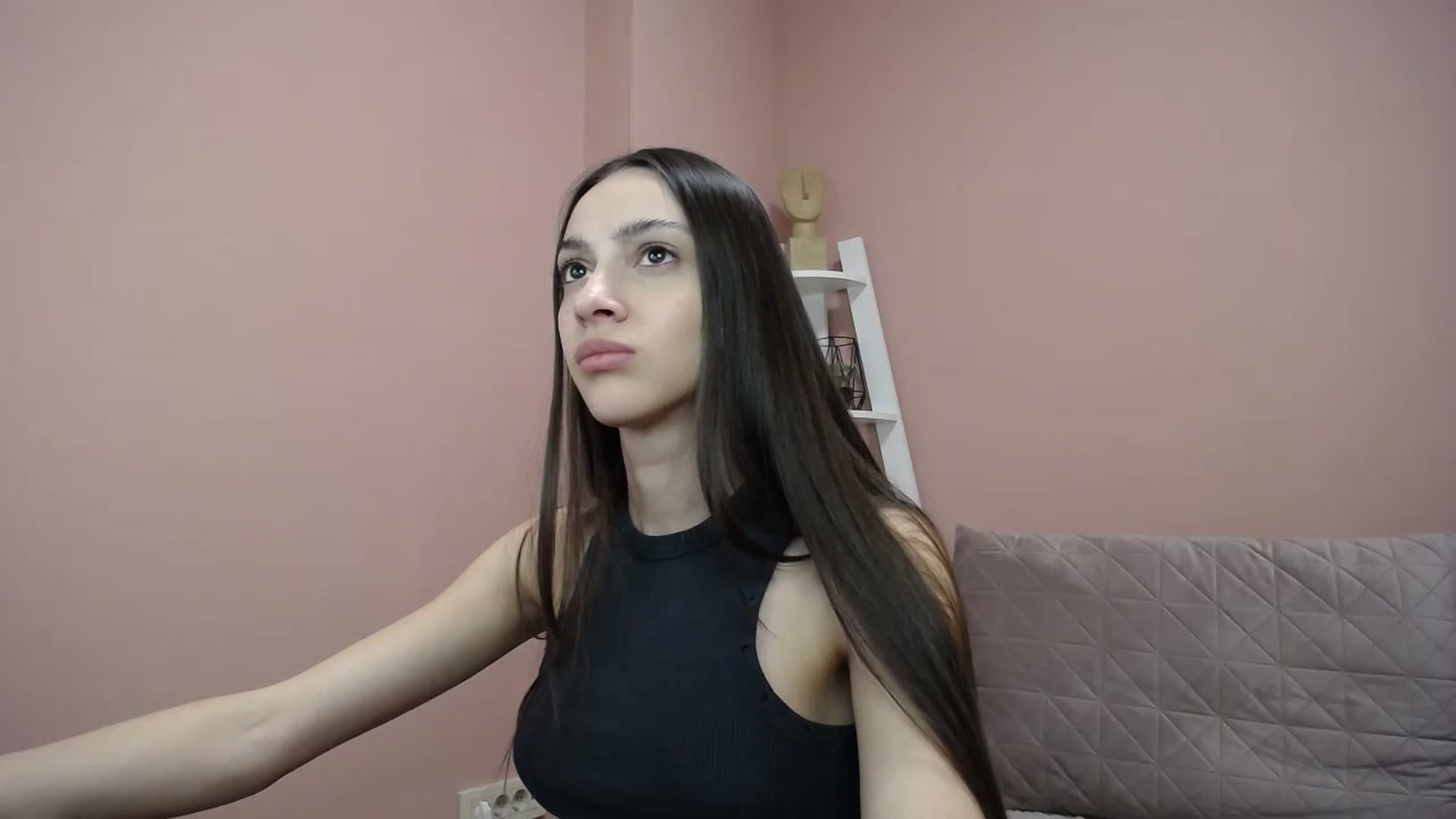 Gallery image thumbnail from Lea_Lexis's myfreecams stream on, 01/21/2024, 13:18 image 8 of 20