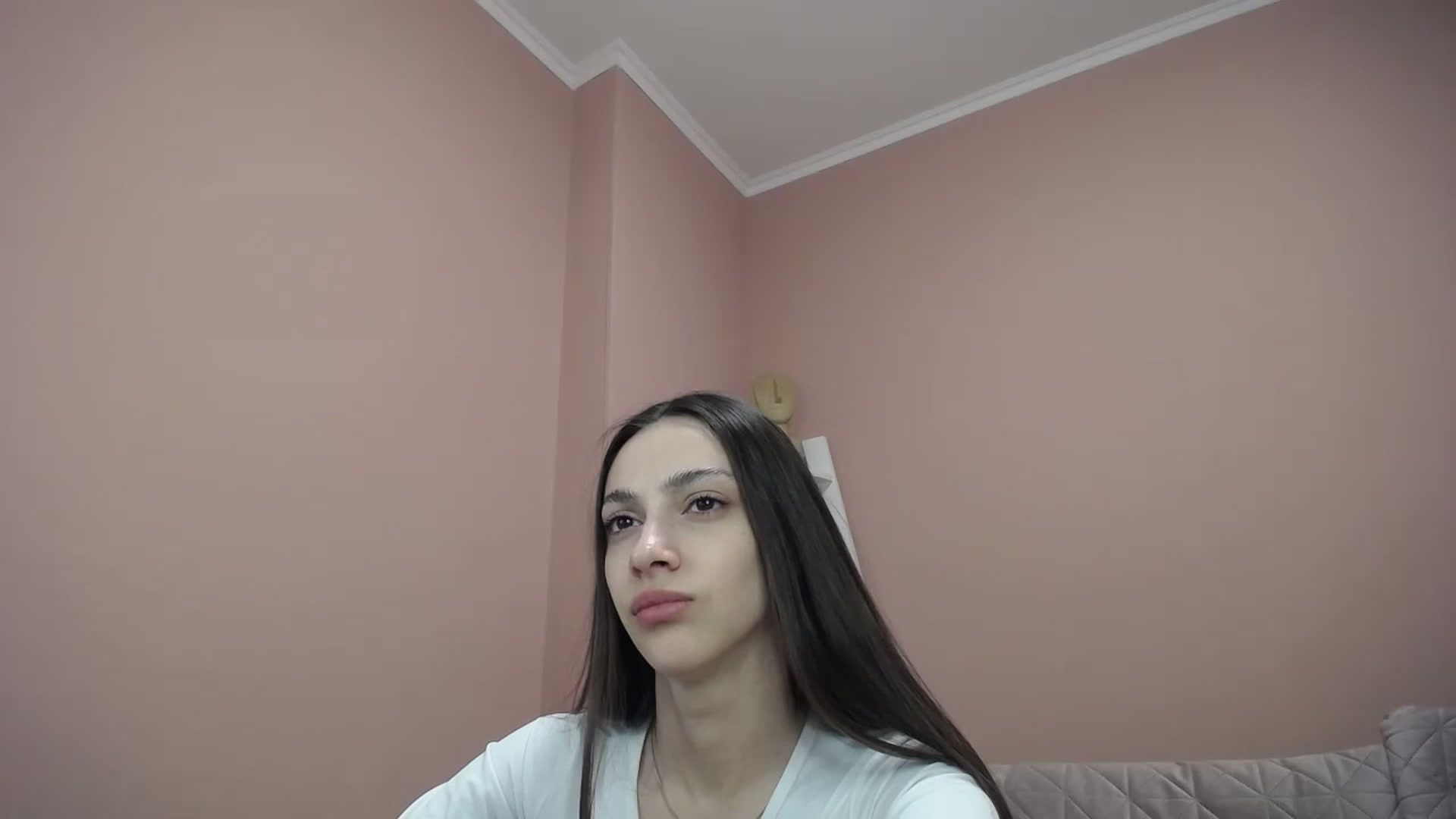 Gallery image thumbnail from Lea_Lexis's myfreecams stream on, 02/27/2024, 14:45 image 19 of 20