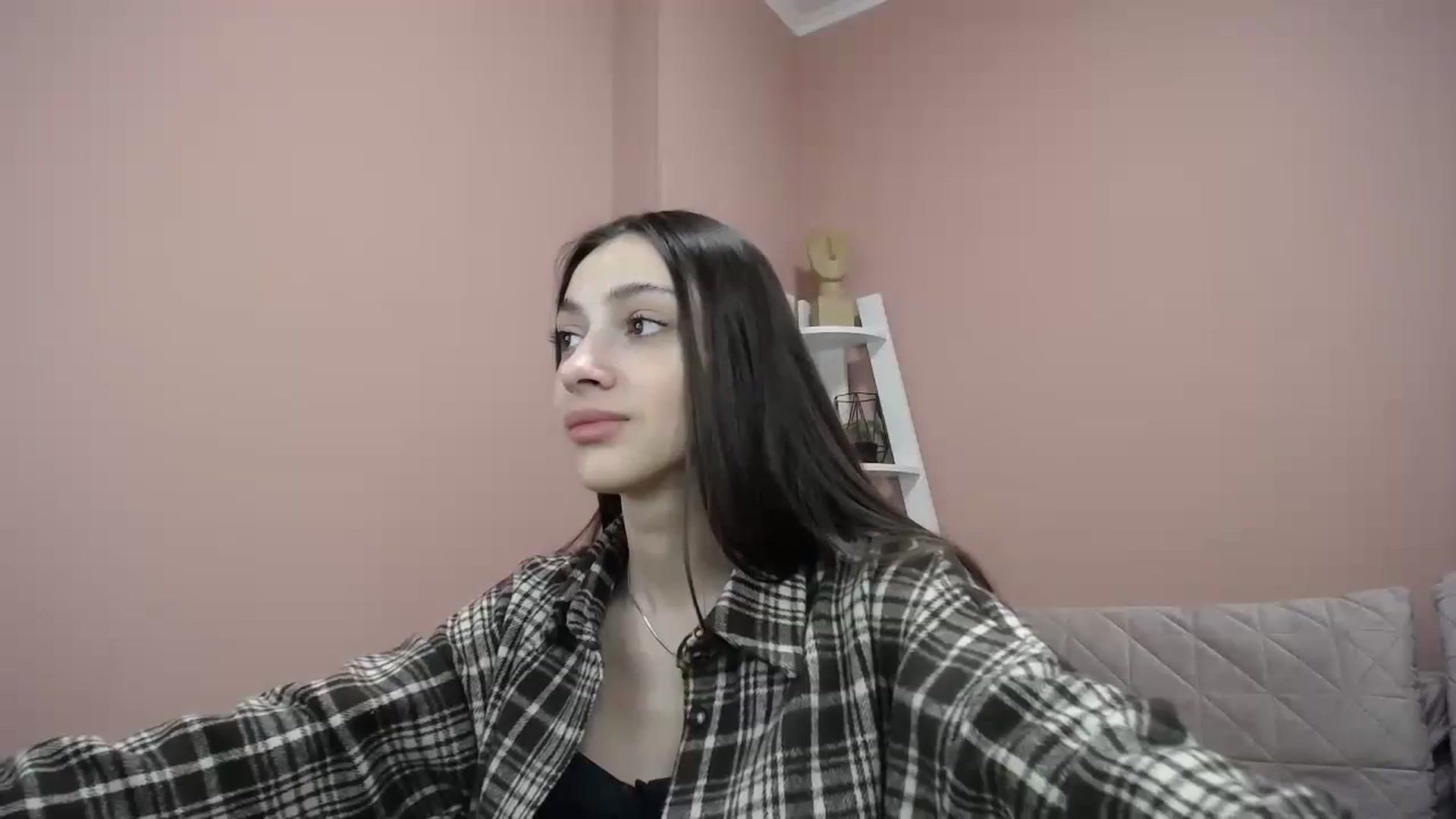 Gallery image thumbnail from Lea_Lexis's myfreecams stream on, 02/28/2024, 14:16 image 3 of 20