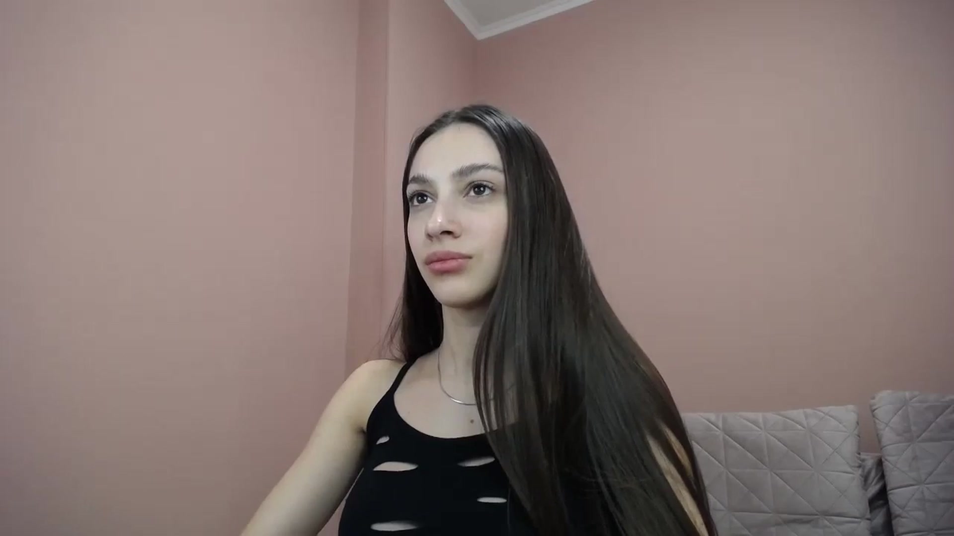 Gallery image thumbnail from Lea_Lexis's myfreecams stream on, 03/02/2024, 10:50 image 8 of 20
