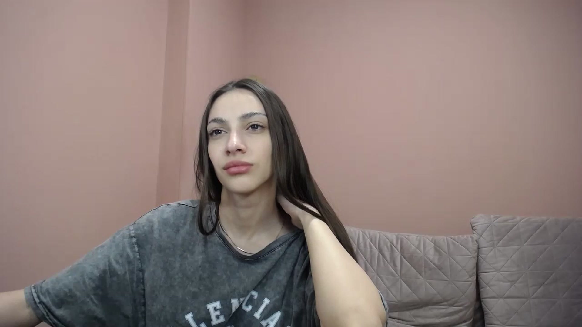 Gallery image thumbnail from Lea_Lexis's myfreecams stream on, 03/06/2024, 12:38 image 16 of 20