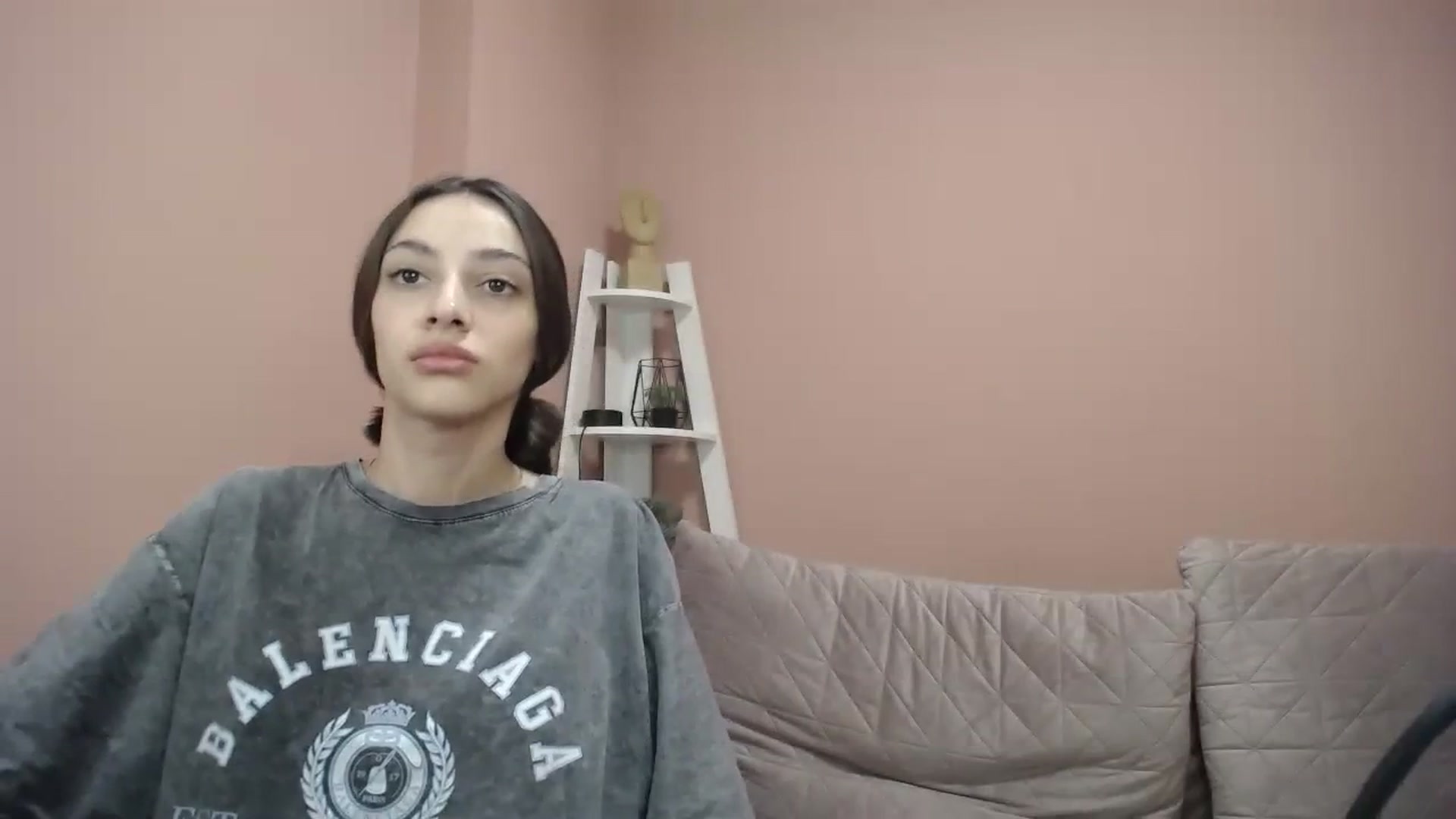Gallery image thumbnail from Lea_Lexis's myfreecams stream on, 03/06/2024, 12:38 image 3 of 20