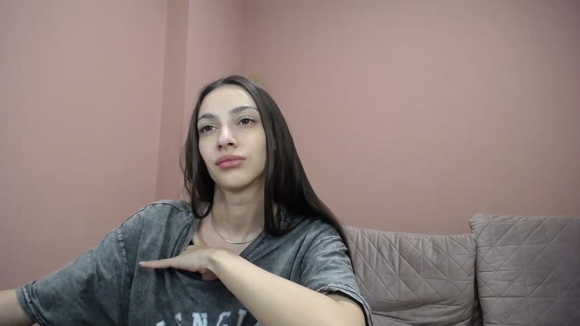 Gallery image thumbnail from Lea_Lexis's myfreecams stream on, 03/06/2024, 12:38 image 15 of 20