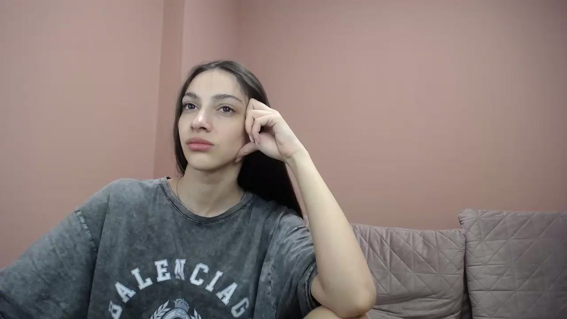 Gallery image thumbnail from Lea_Lexis's myfreecams stream on, 03/06/2024, 12:38 image 5 of 20