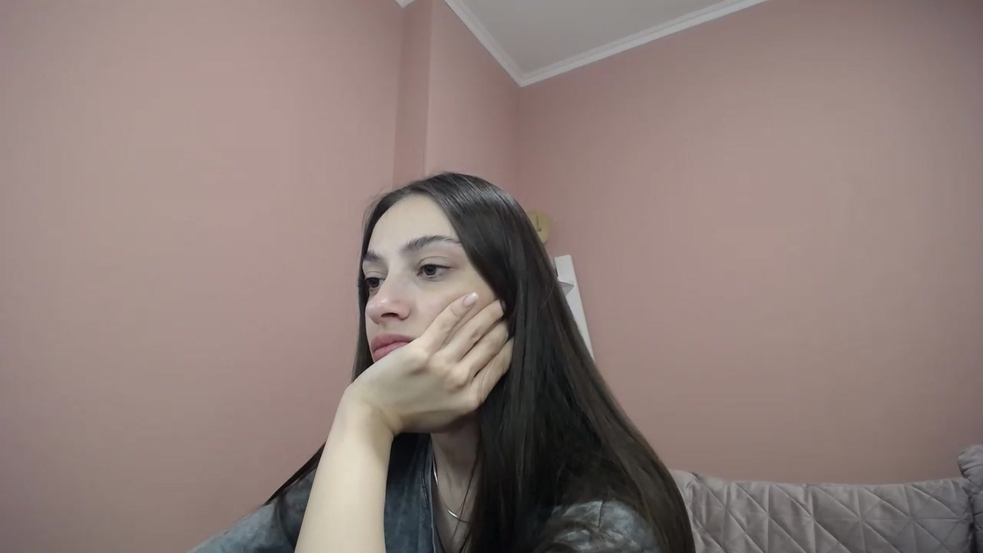 Gallery image thumbnail from Lea_Lexis's myfreecams stream on, 03/06/2024, 14:08 image 11 of 20