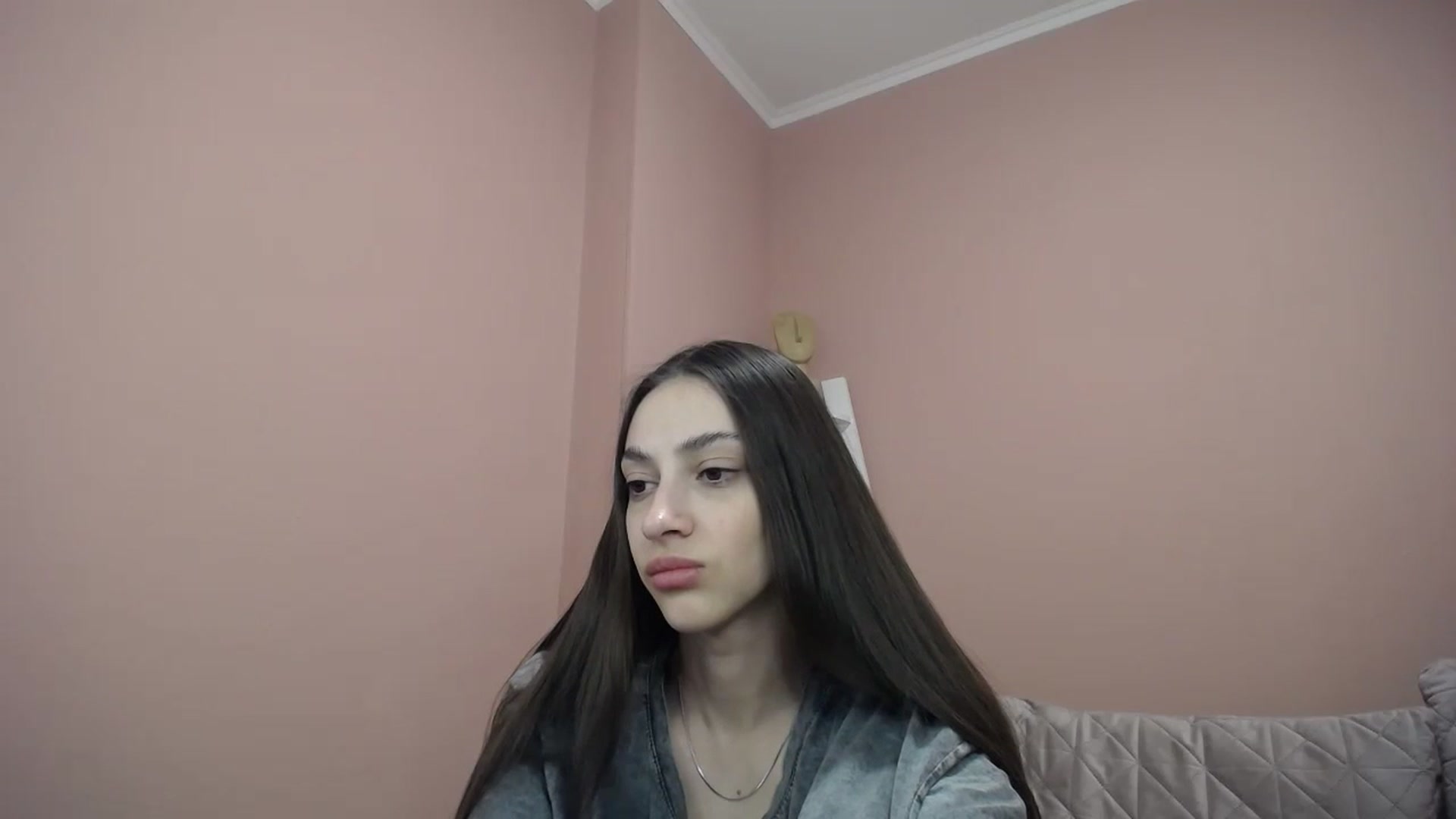 Gallery image thumbnail from Lea_Lexis's myfreecams stream on, 03/06/2024, 14:08 image 12 of 20