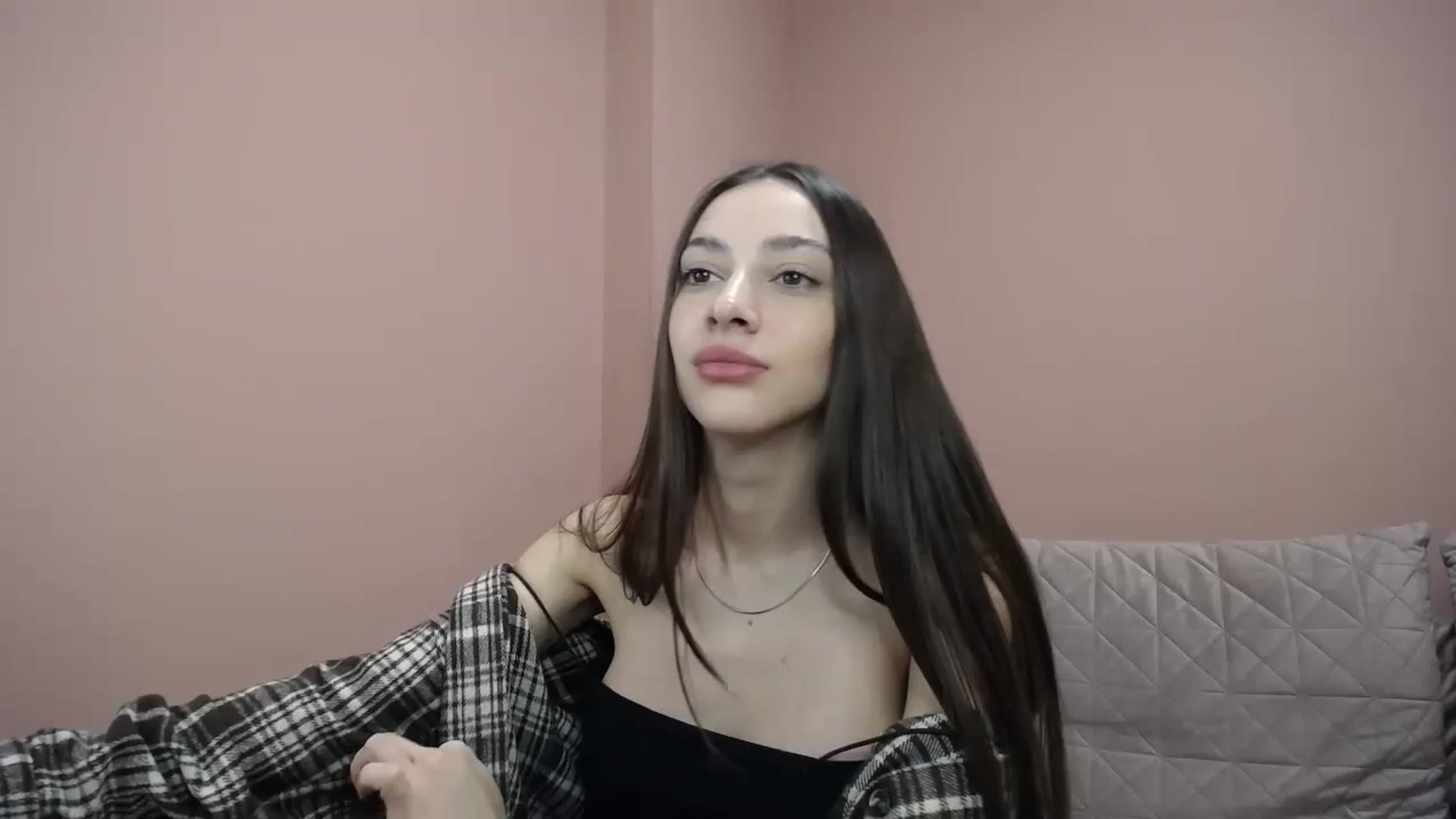 Gallery image thumbnail from Lea_Lexis's myfreecams stream on, 03/10/2024, 09:54 image 12 of 20