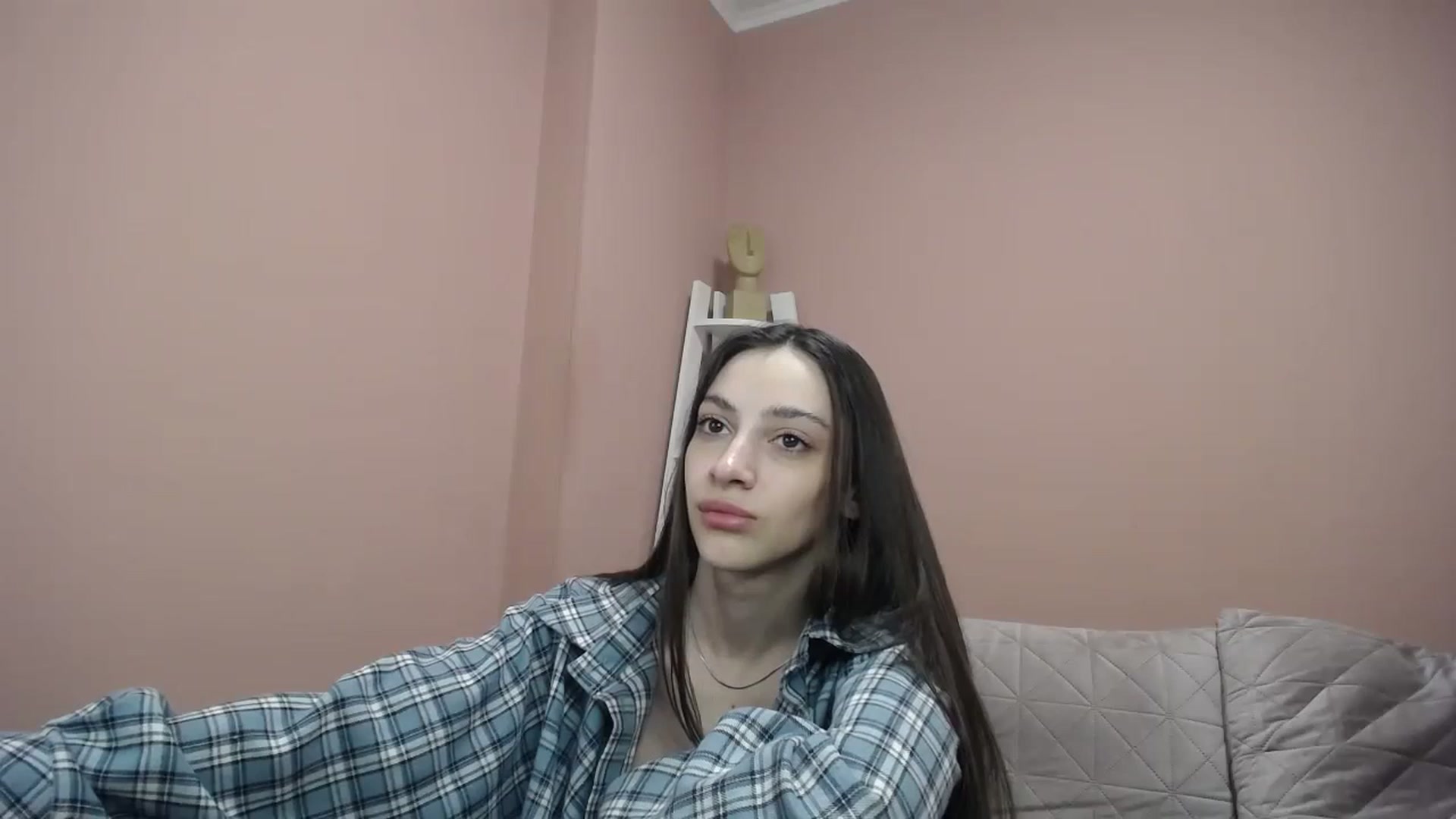 Gallery image thumbnail from Lea_Lexis's myfreecams stream on, 03/27/2024, 14:36 image 13 of 20