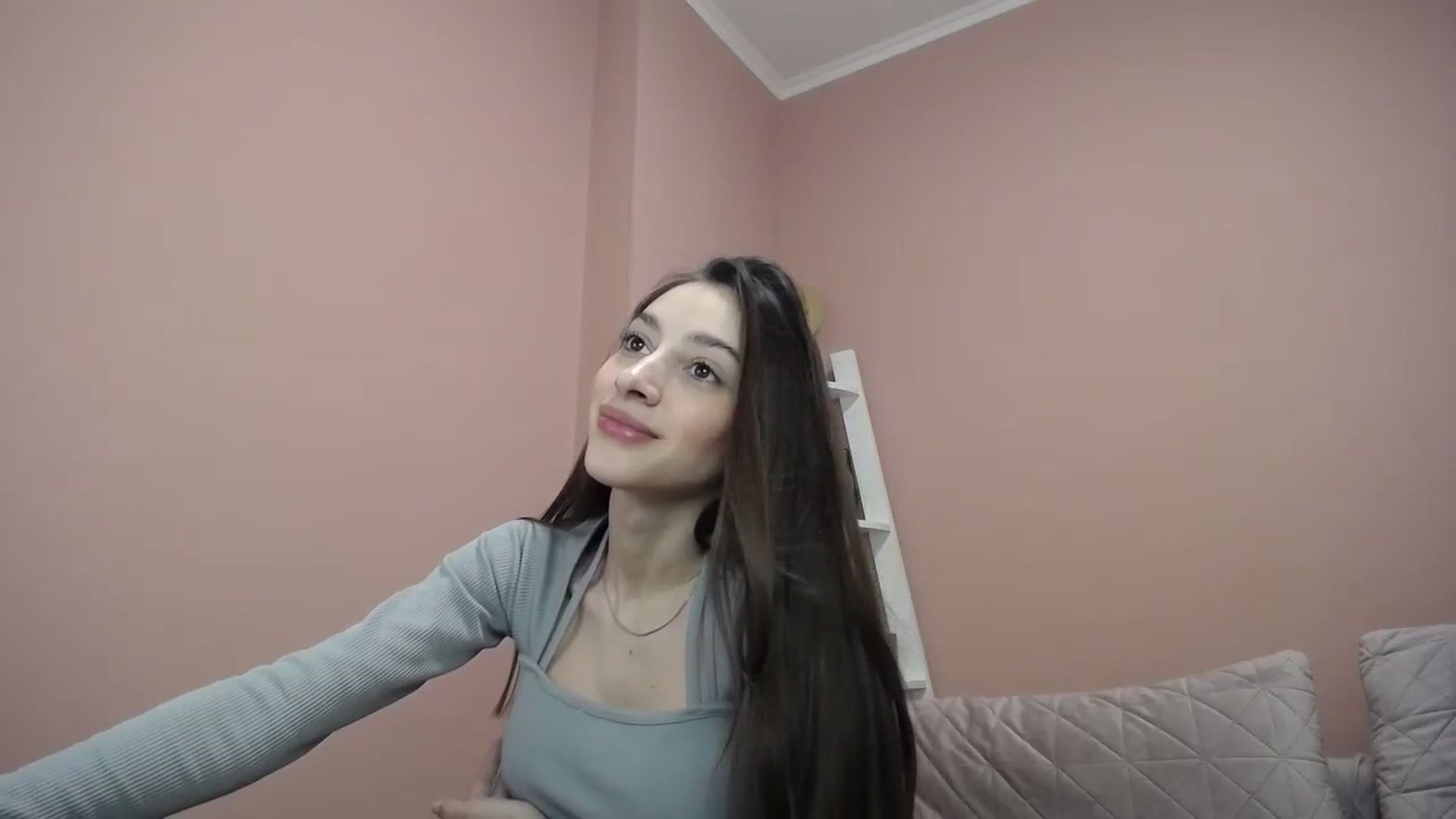 Gallery image thumbnail from Lea_Lexis's myfreecams stream on, 03/30/2024, 11:40 image 12 of 20