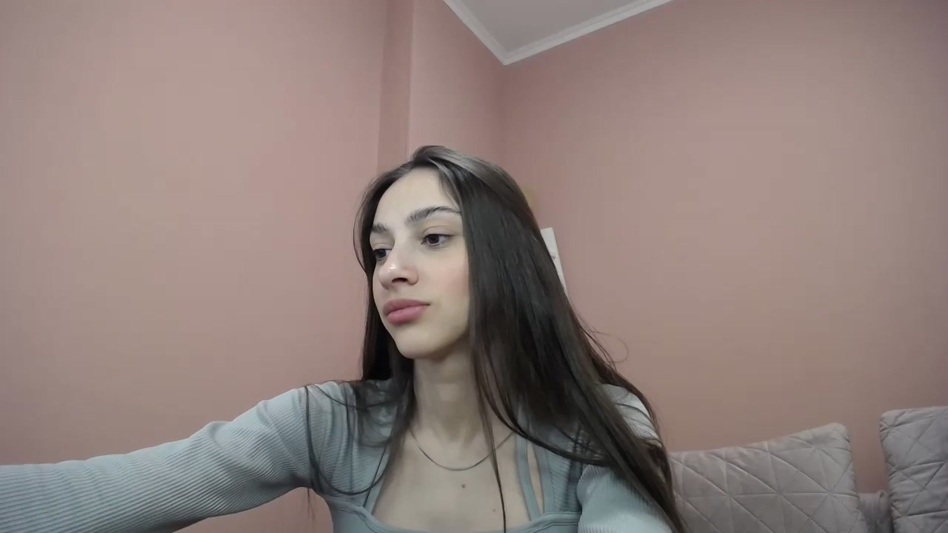 Gallery image thumbnail from Lea_Lexis's myfreecams stream on, 03/30/2024, 11:40 image 5 of 20