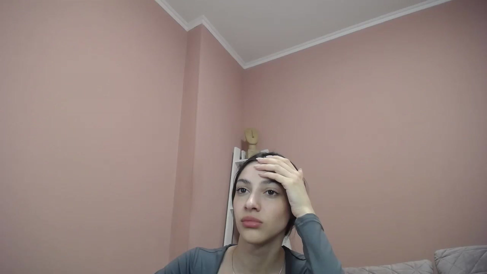 Gallery image thumbnail from Lea_Lexis's myfreecams stream on, 03/31/2024, 13:39 image 13 of 20