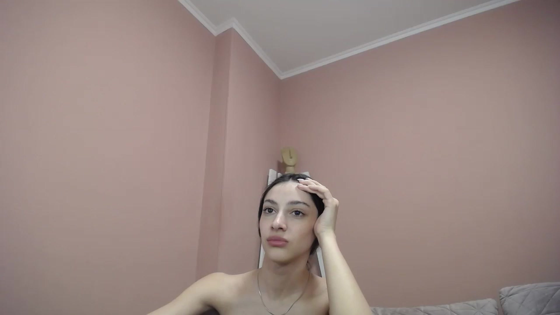 Gallery image thumbnail from Lea_Lexis's myfreecams stream on, 03/31/2024, 13:39 image 8 of 20