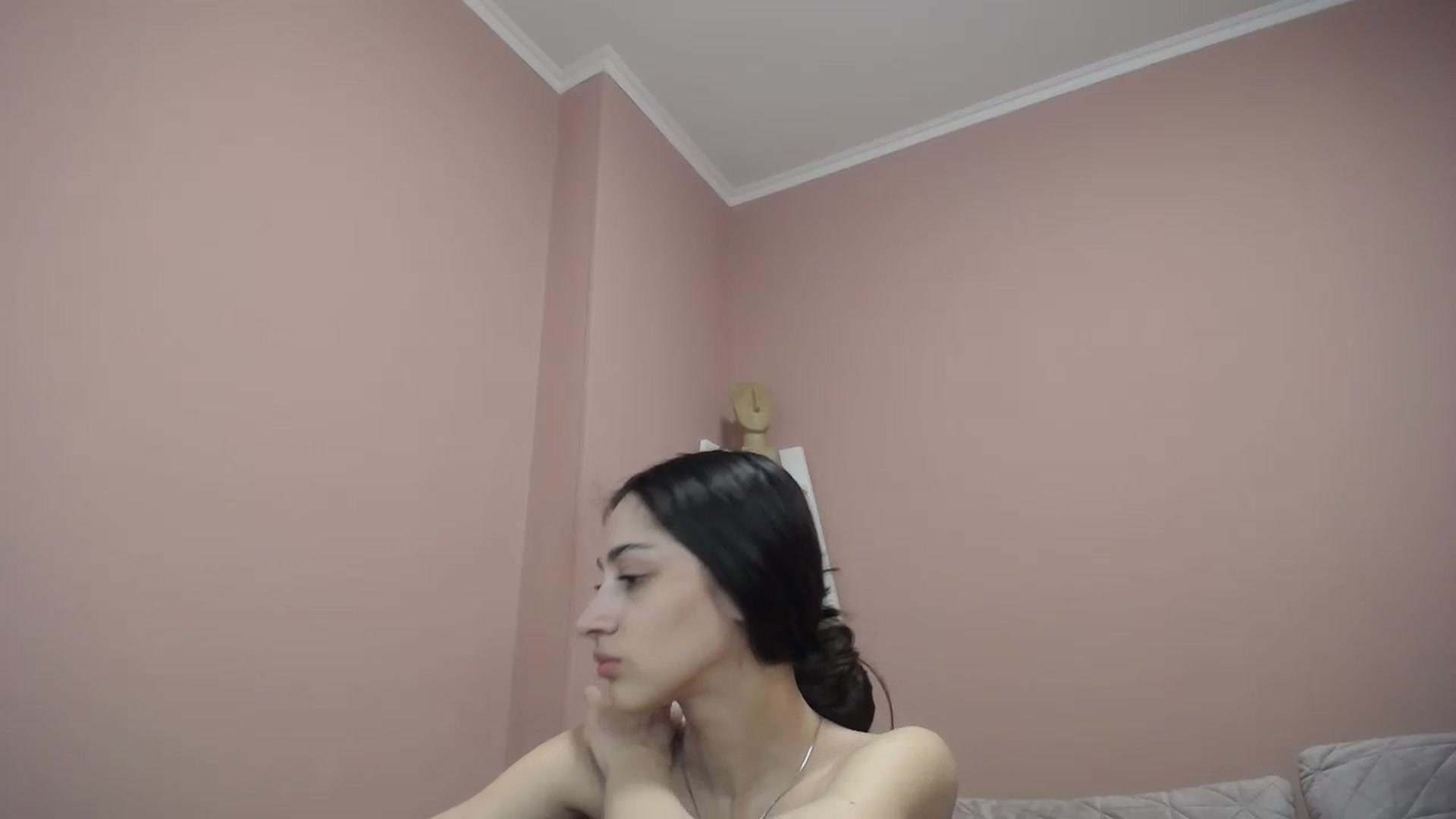 Gallery image thumbnail from Lea_Lexis's myfreecams stream on, 03/31/2024, 13:39 image 10 of 20