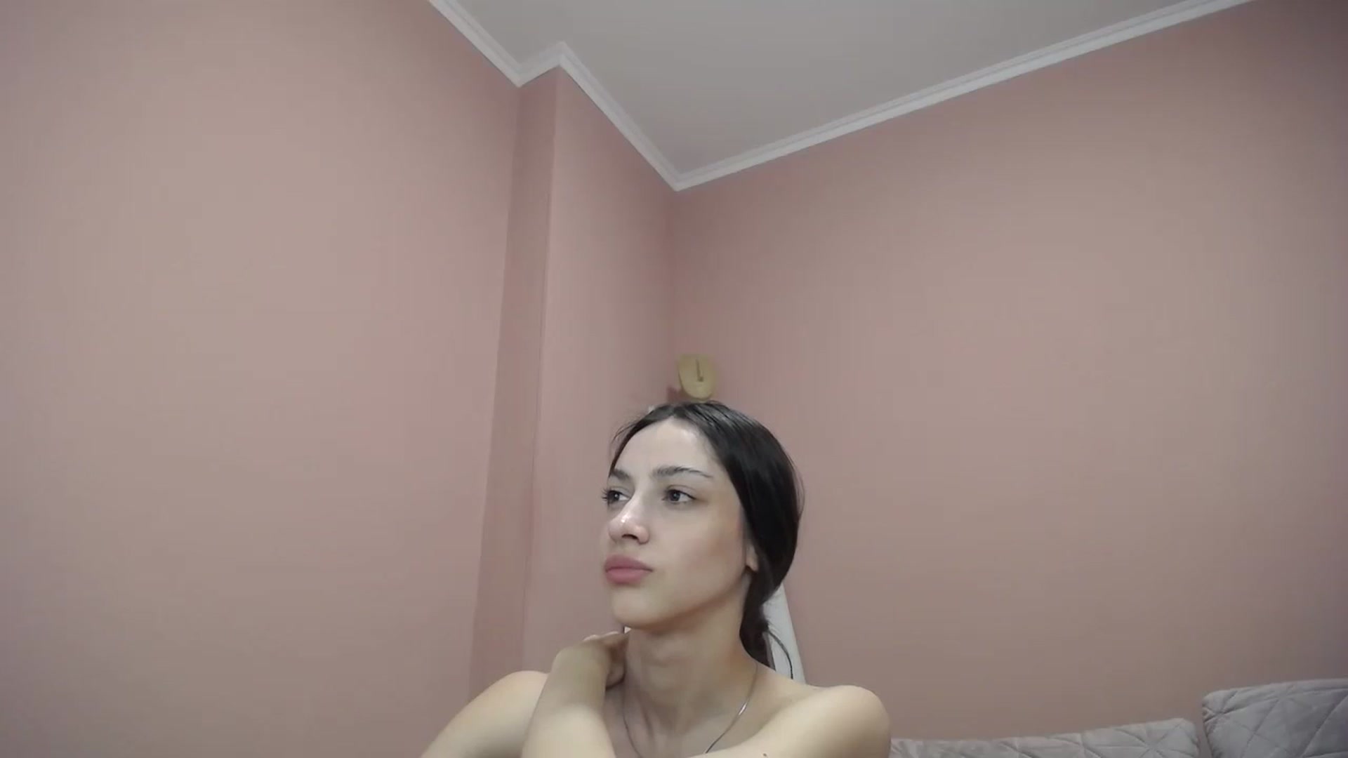 Gallery image thumbnail from Lea_Lexis's myfreecams stream on, 03/31/2024, 13:39 image 9 of 20