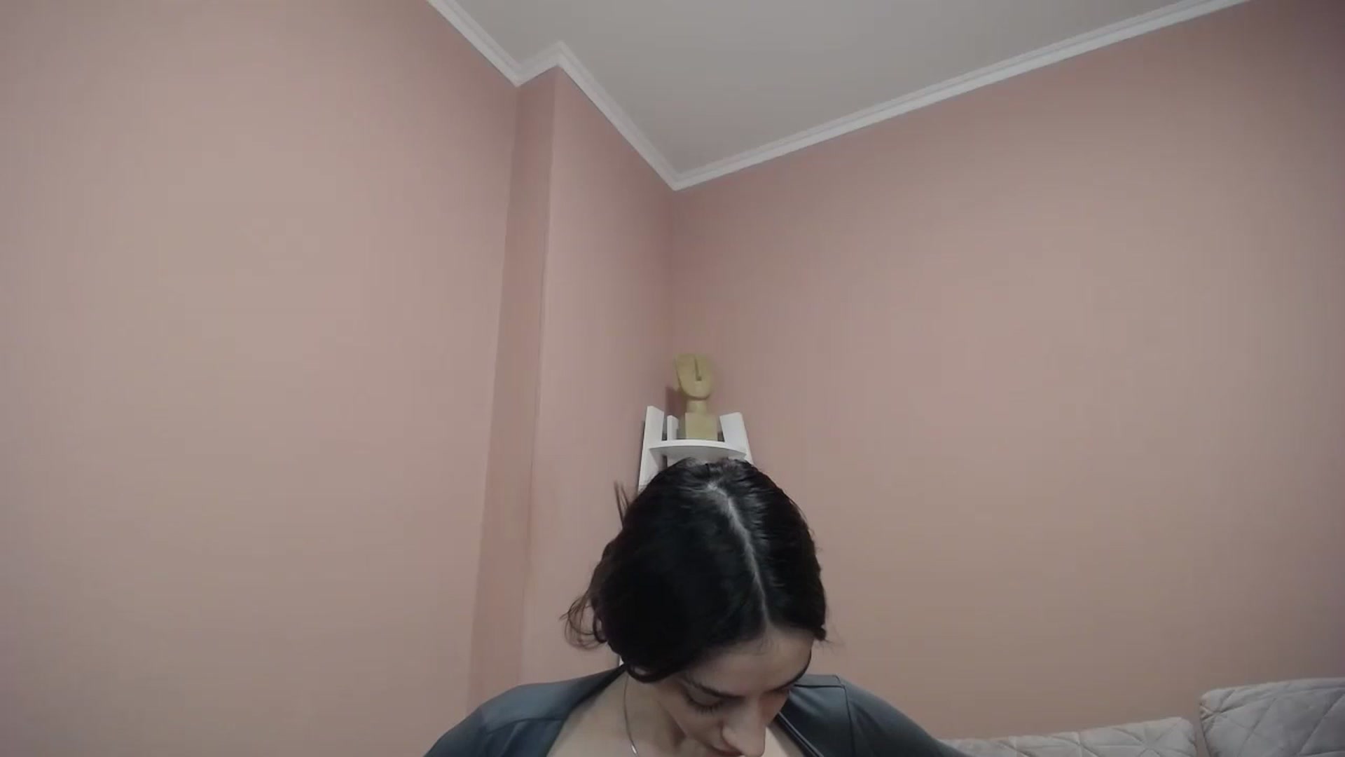 Gallery image thumbnail from Lea_Lexis's myfreecams stream on, 03/31/2024, 13:39 image 12 of 20