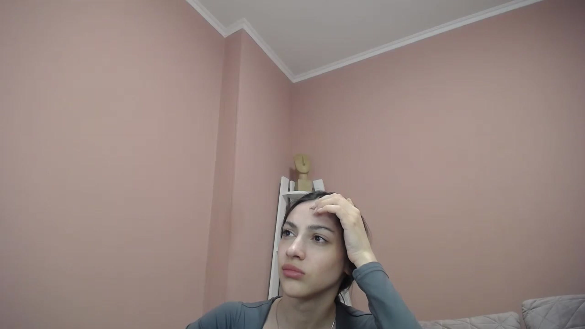 Gallery image thumbnail from Lea_Lexis's myfreecams stream on, 03/31/2024, 13:39 image 18 of 20