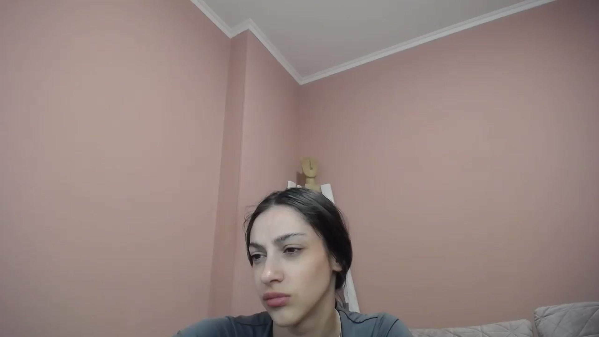 Gallery image thumbnail from Lea_Lexis's myfreecams stream on, 03/31/2024, 13:39 image 17 of 20