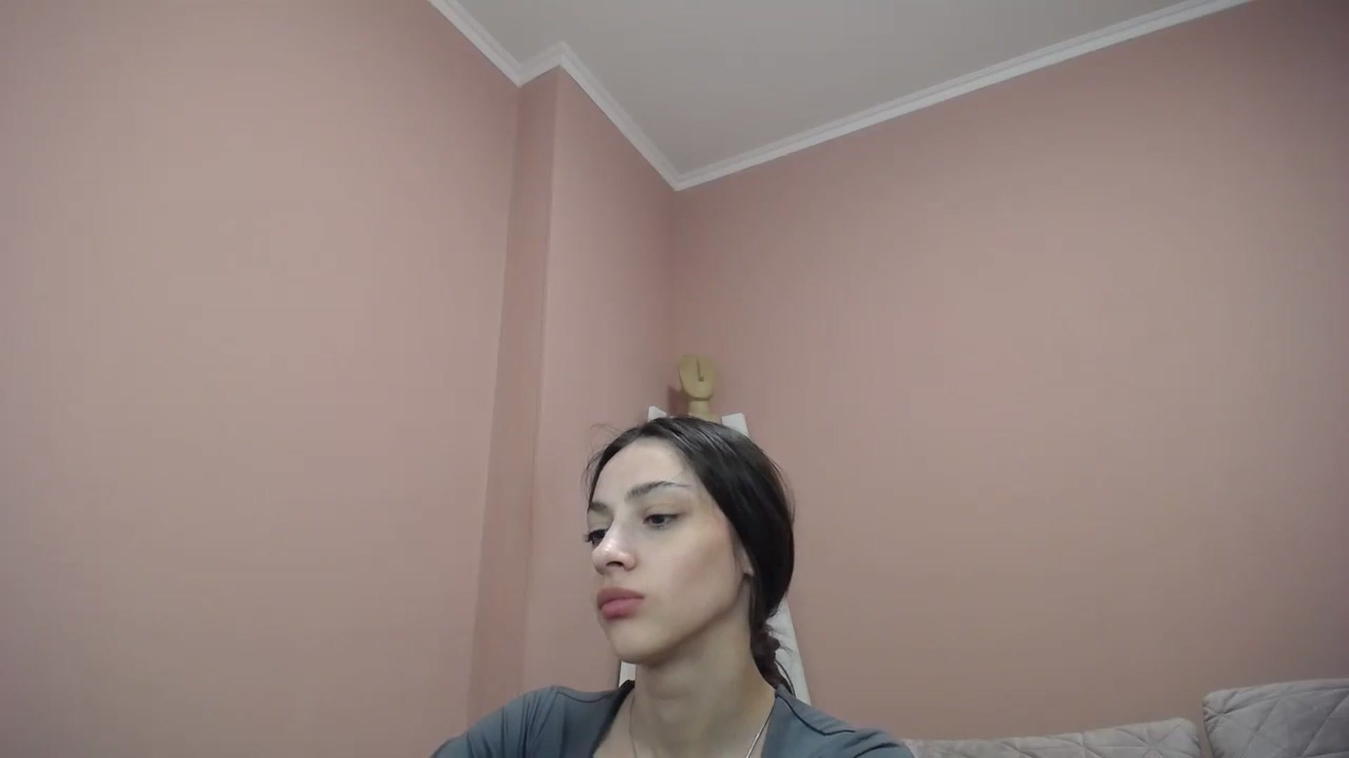 Gallery image thumbnail from Lea_Lexis's myfreecams stream on, 03/31/2024, 13:39 image 14 of 20