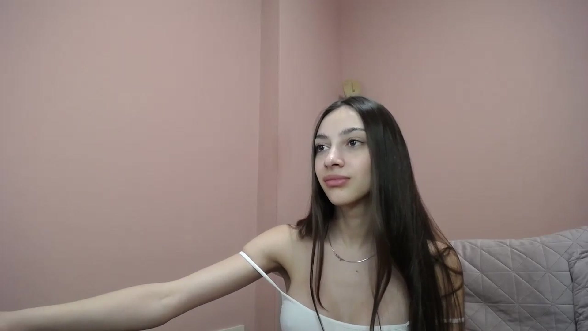 Gallery image thumbnail from Lea_Lexis's myfreecams stream on, 04/17/2024, 10:59 image 2 of 20