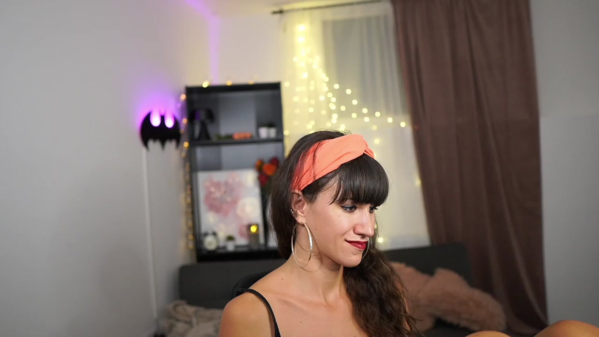 Gallery image thumbnail from Lea__Guerlin_'s myfreecams stream on, 09/27/2023, 13:03 image 11 of 20