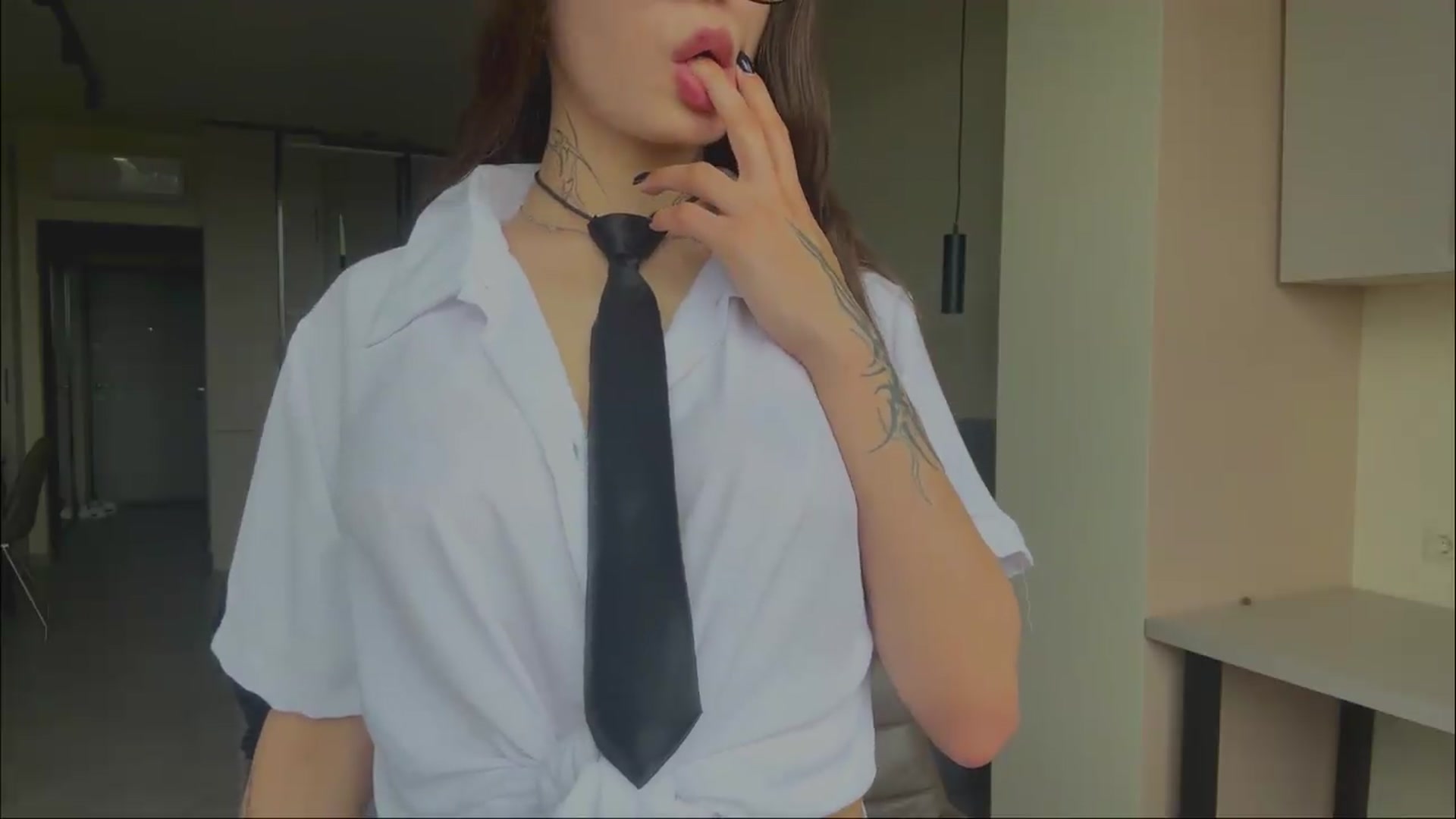 Gallery image thumbnail from LeaaMoon's myfreecams stream on, 05/12/2026, 13:01 image 2 of 20
