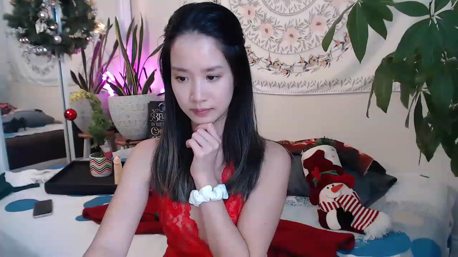 Gallery image thumbnail from LeahBella's myfreecams stream on, 11/26/2022, 19:53 image 2 of 20