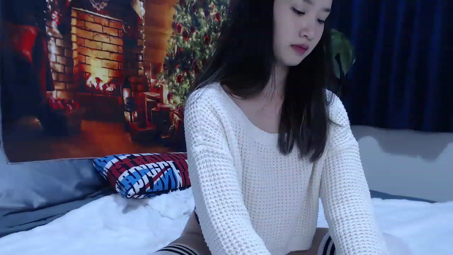 Gallery image thumbnail from LeahBella's myfreecams stream on, 12/28/2022, 03:14 image 8 of 20