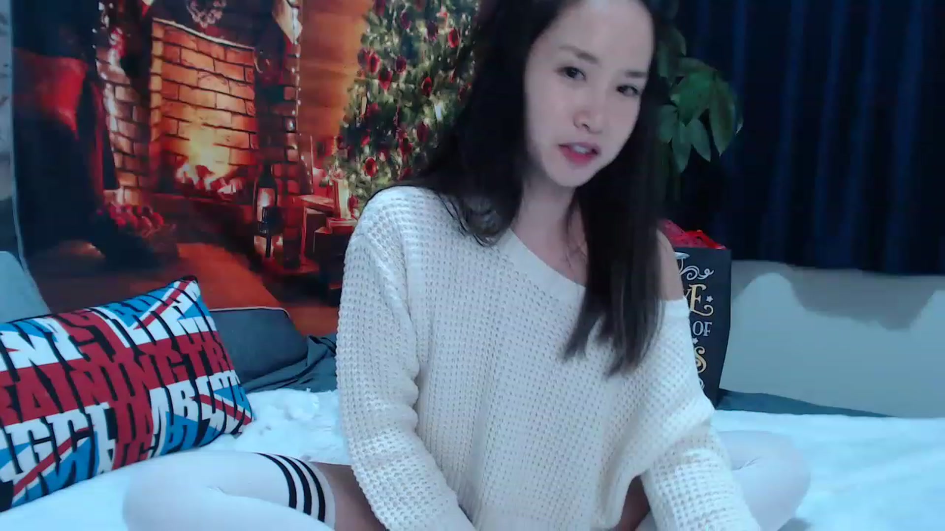 Gallery image thumbnail from LeahBella's myfreecams stream on, 12/28/2022, 03:14 image 15 of 20