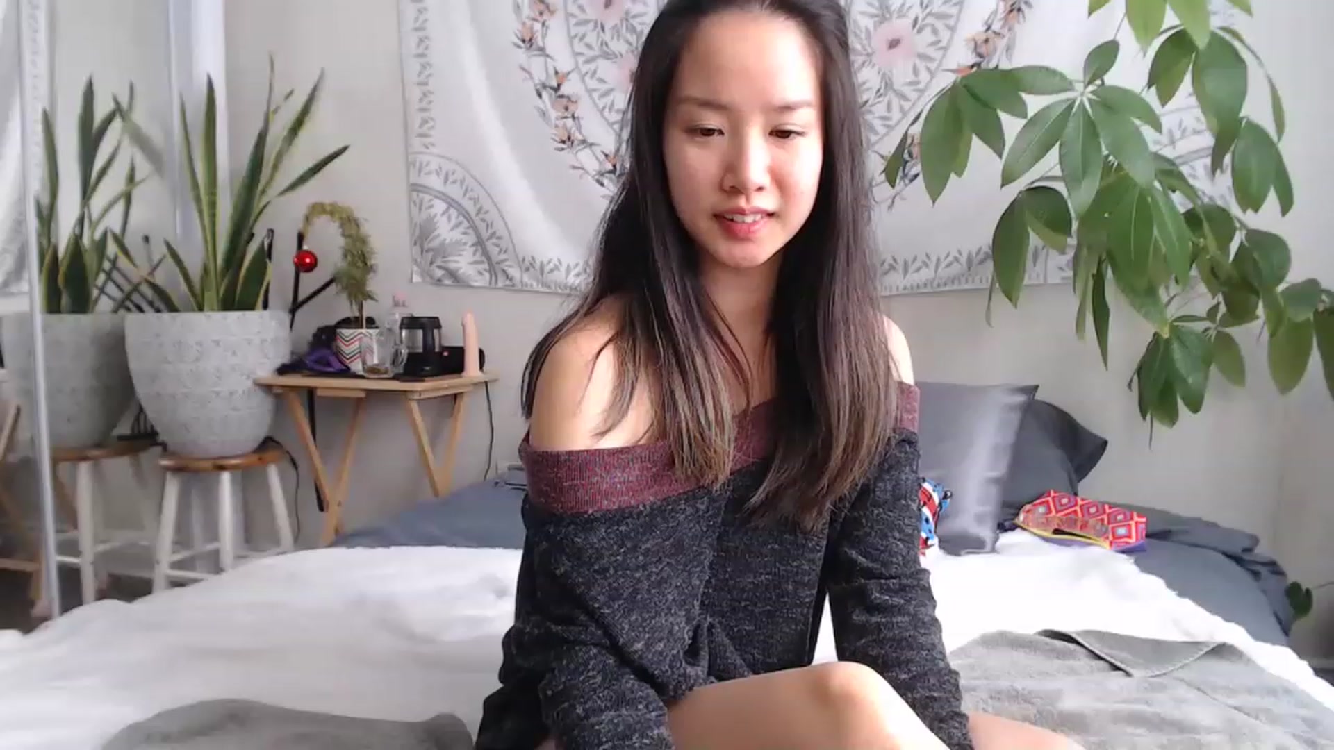 Gallery image thumbnail from LeahBella's myfreecams stream on, 01/21/2023, 17:51 image 3 of 20