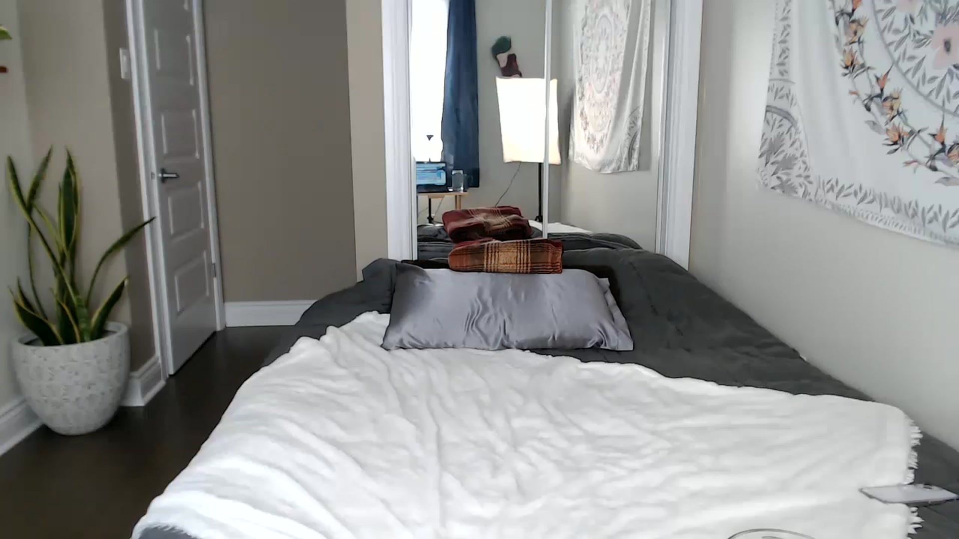 Gallery image thumbnail from LeahBella's myfreecams stream on, 02/26/2023, 18:12 image 20 of 20