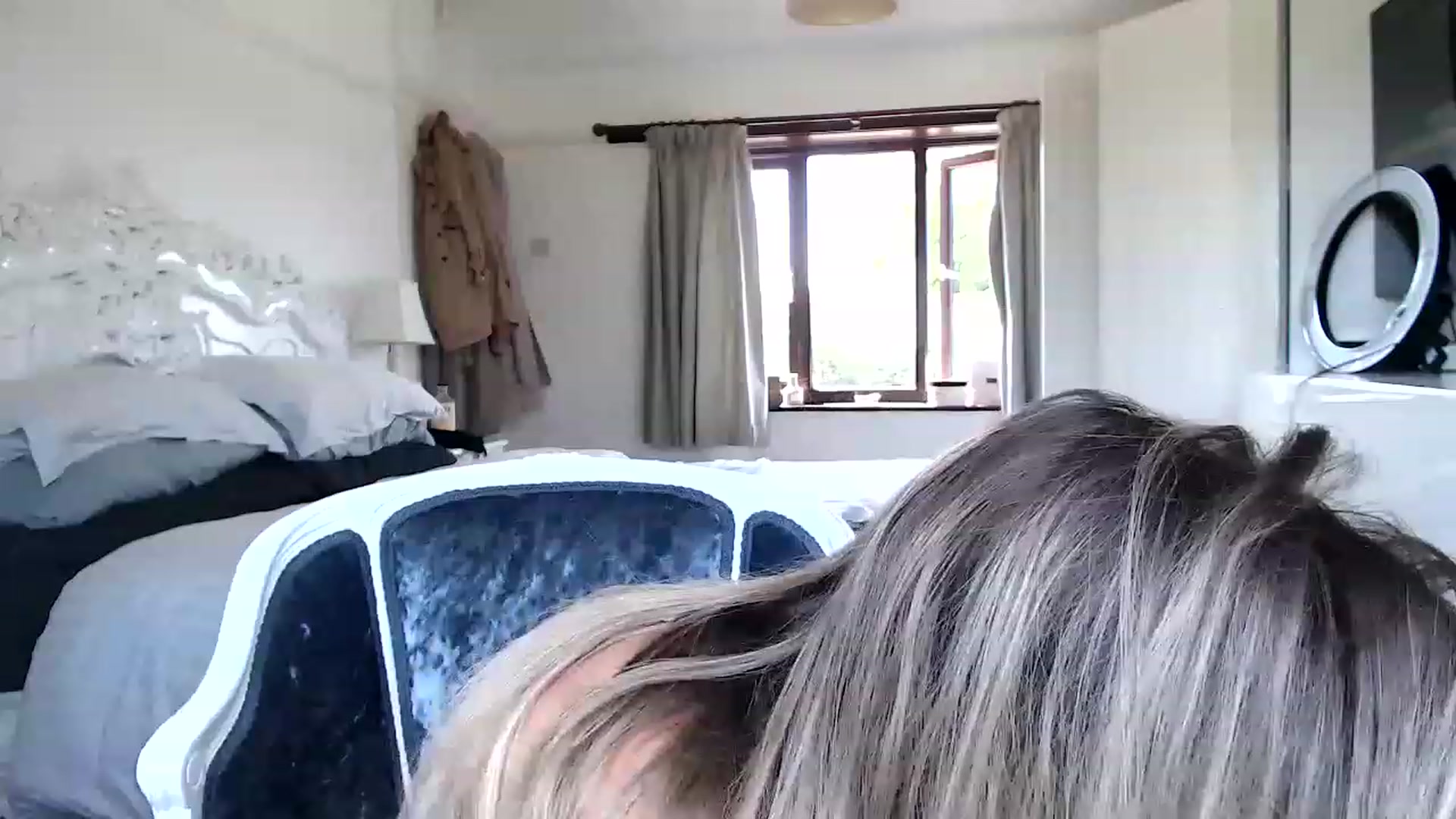 Gallery image thumbnail from LeahDxox's myfreecams stream on, 06/15/2023, 12:04 image 10 of 20