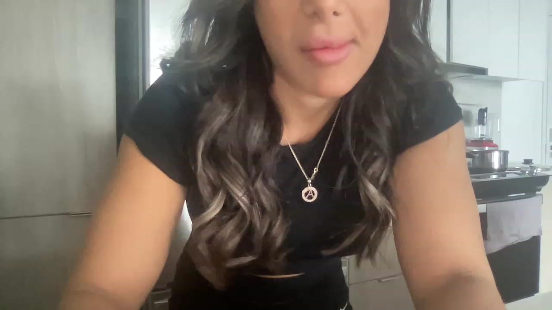 Gallery image thumbnail from LeahFitness's myfreecams stream on, 02/02/2023, 20:28 image 4 of 20